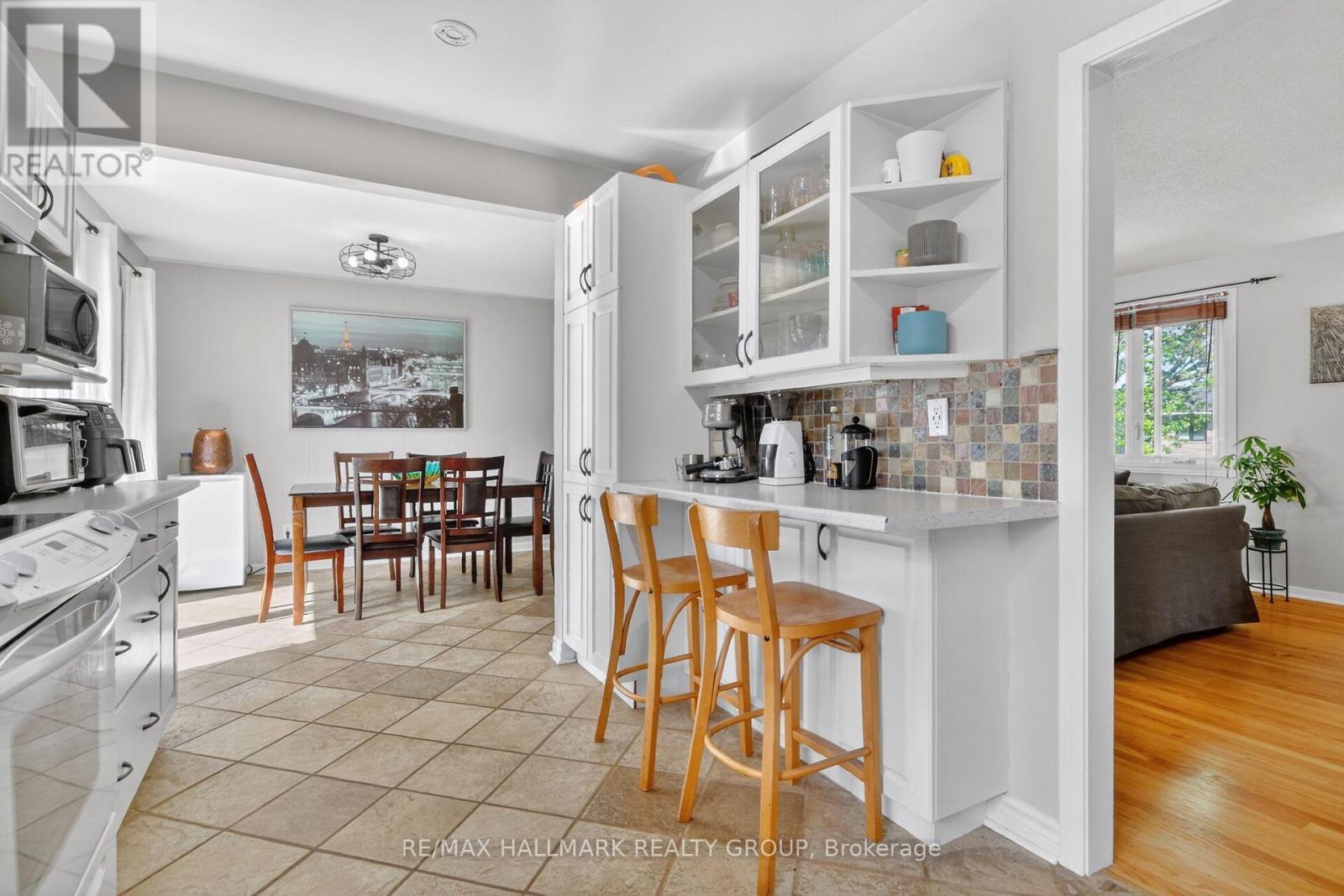 2966 Linton Road, Ottawa, ON - Indoor