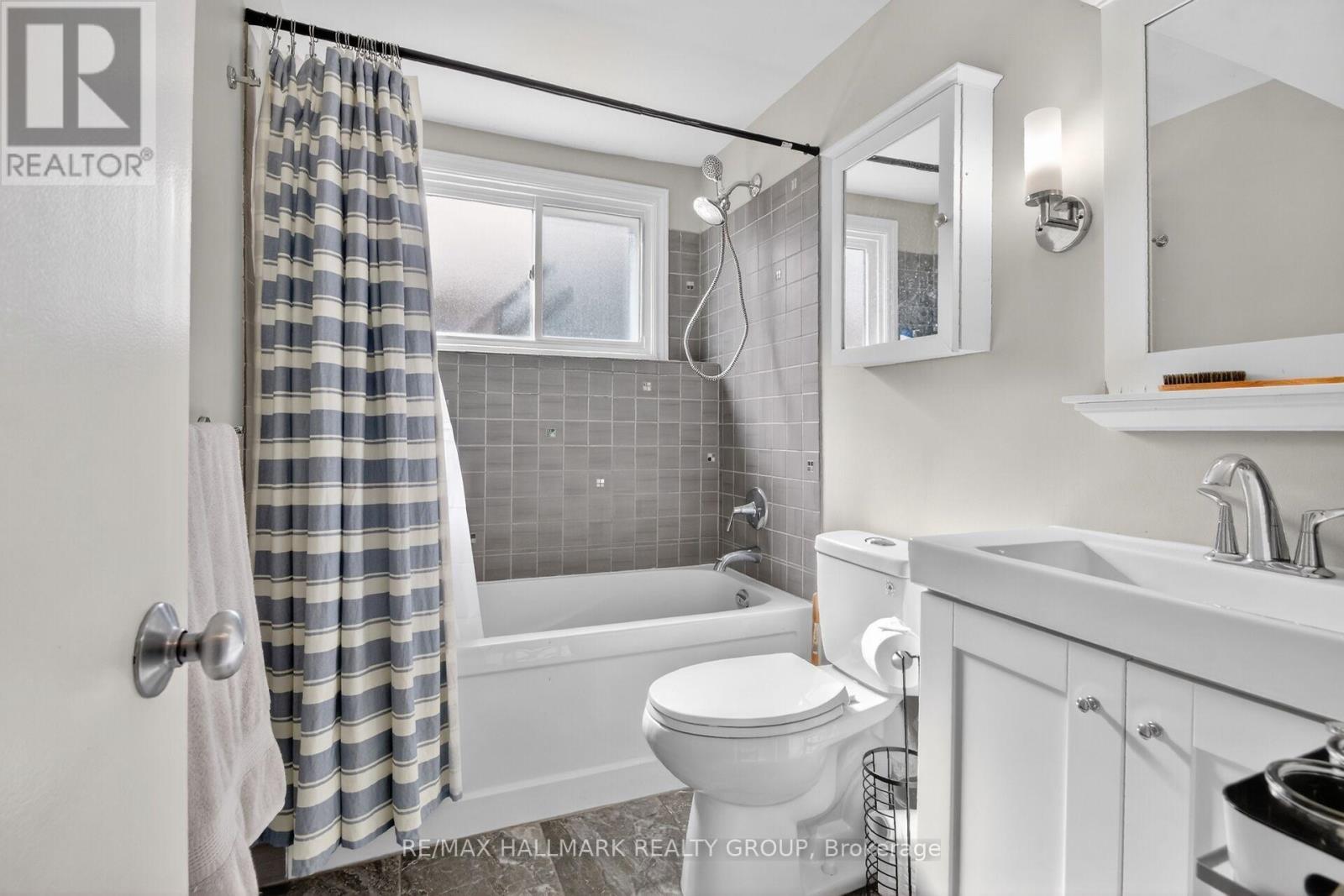 Lower level bathroom - 2966 Linton Road, Ottawa, ON - Indoor Photo Showing Bathroom
