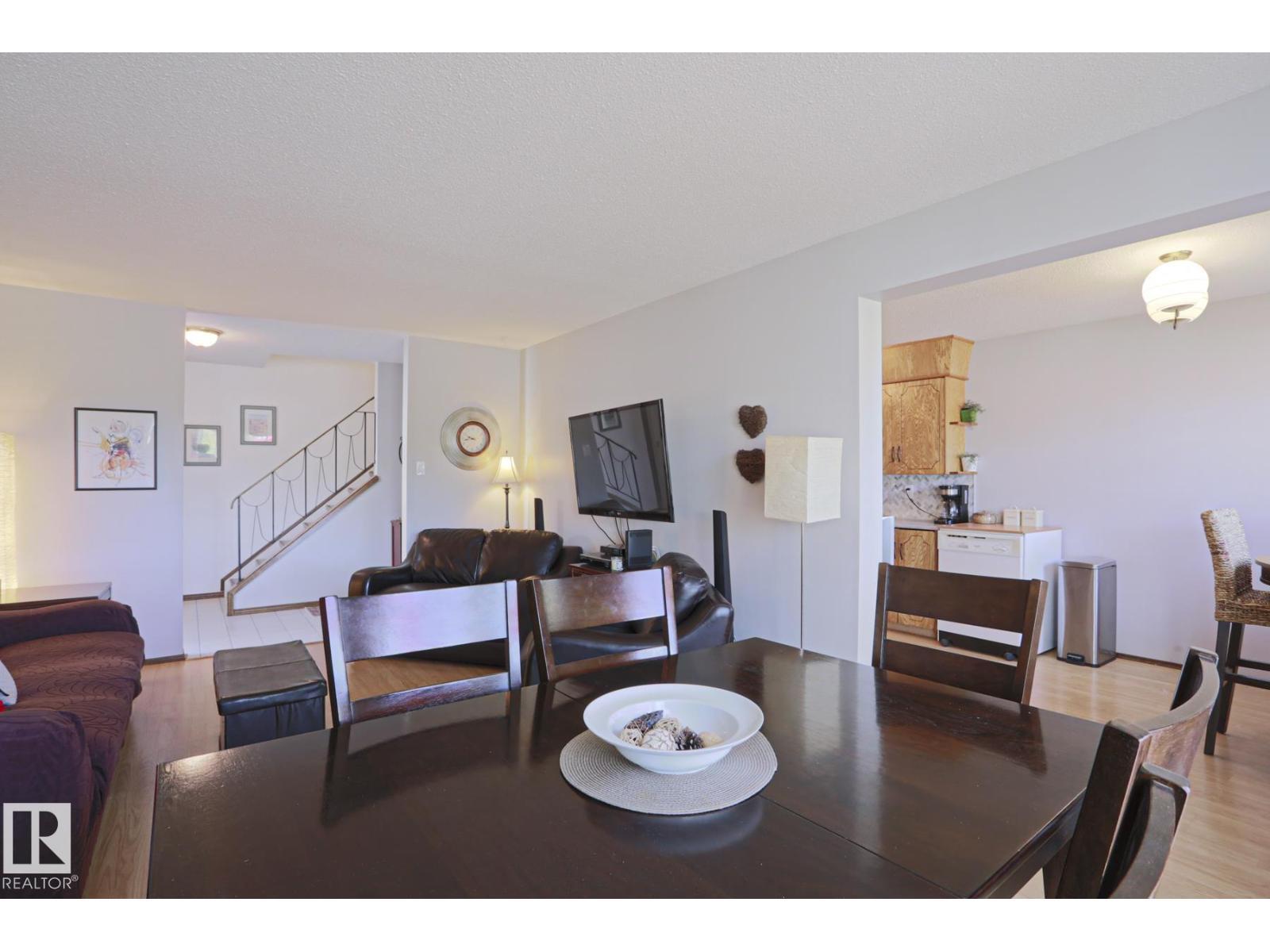 9324 80 Av Nw, Edmonton, AB - Indoor