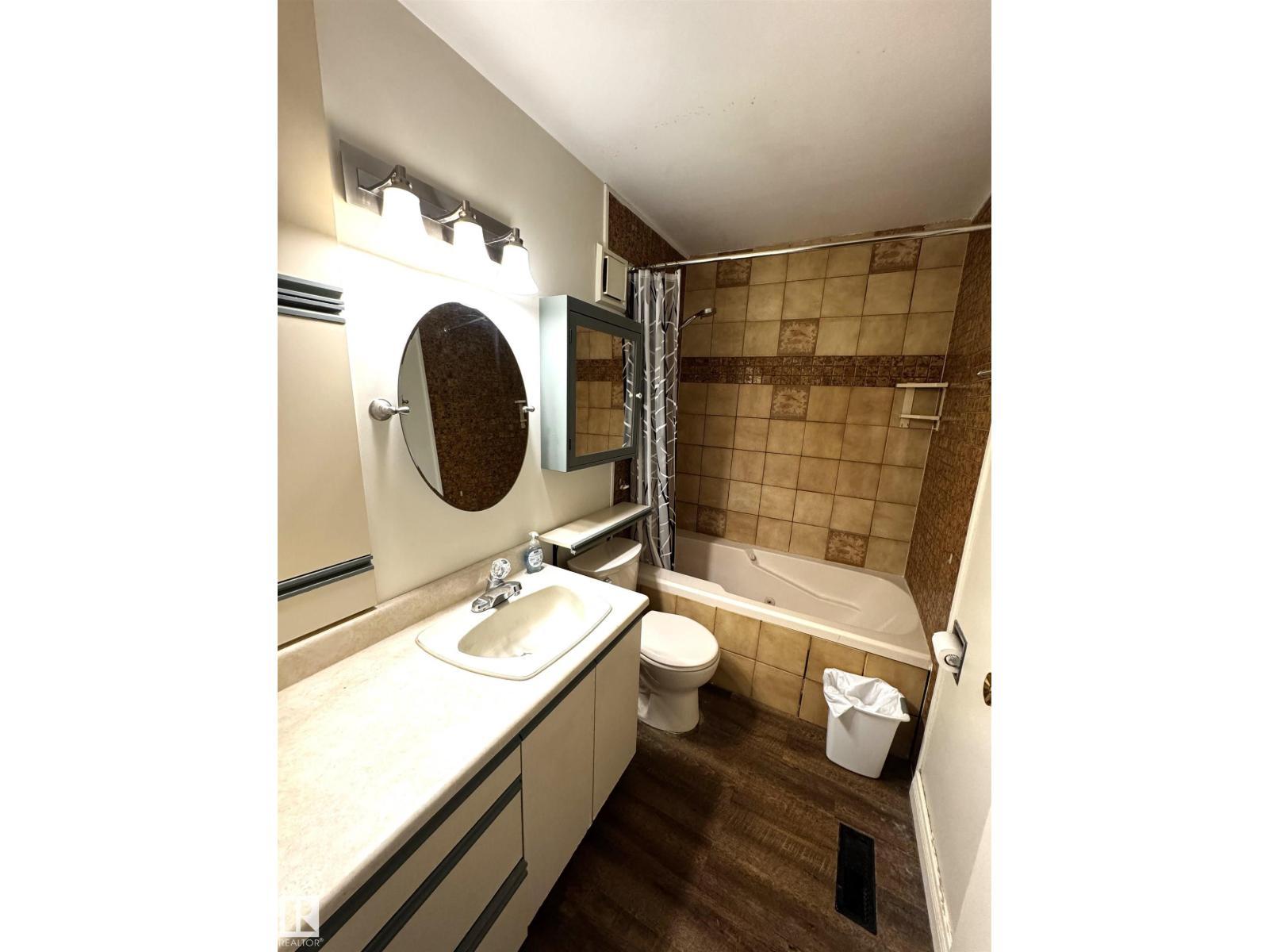 9015 91 St Nw, Edmonton, AB