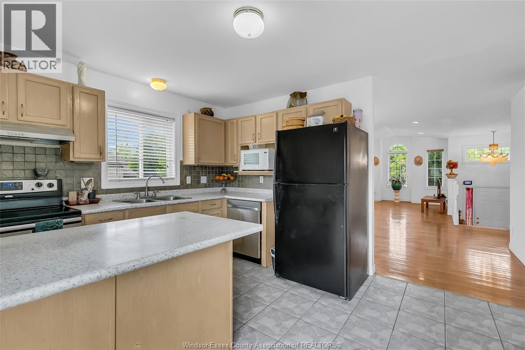 2401 St. Patricks, Windsor, ON - Indoor Photo Showing Kitchen With Double Sink