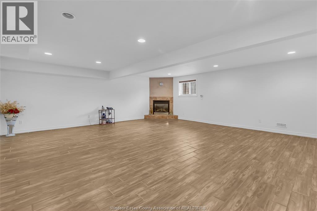 2401 St. Patricks, Windsor, ON - Indoor Photo Showing Other Room