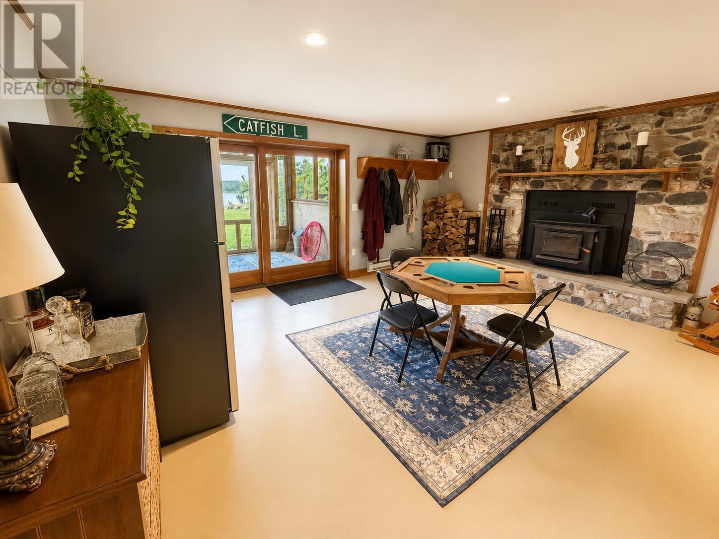 22 Catfish Rd, Wawa, ON - Indoor With Fireplace