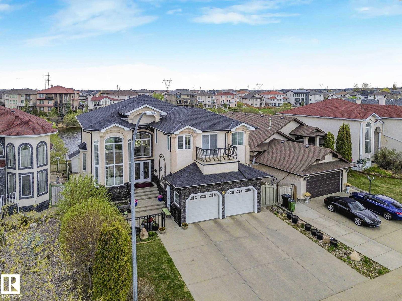 7516 161A Av Nw, Edmonton, AB - Outdoor With Balcony With Facade