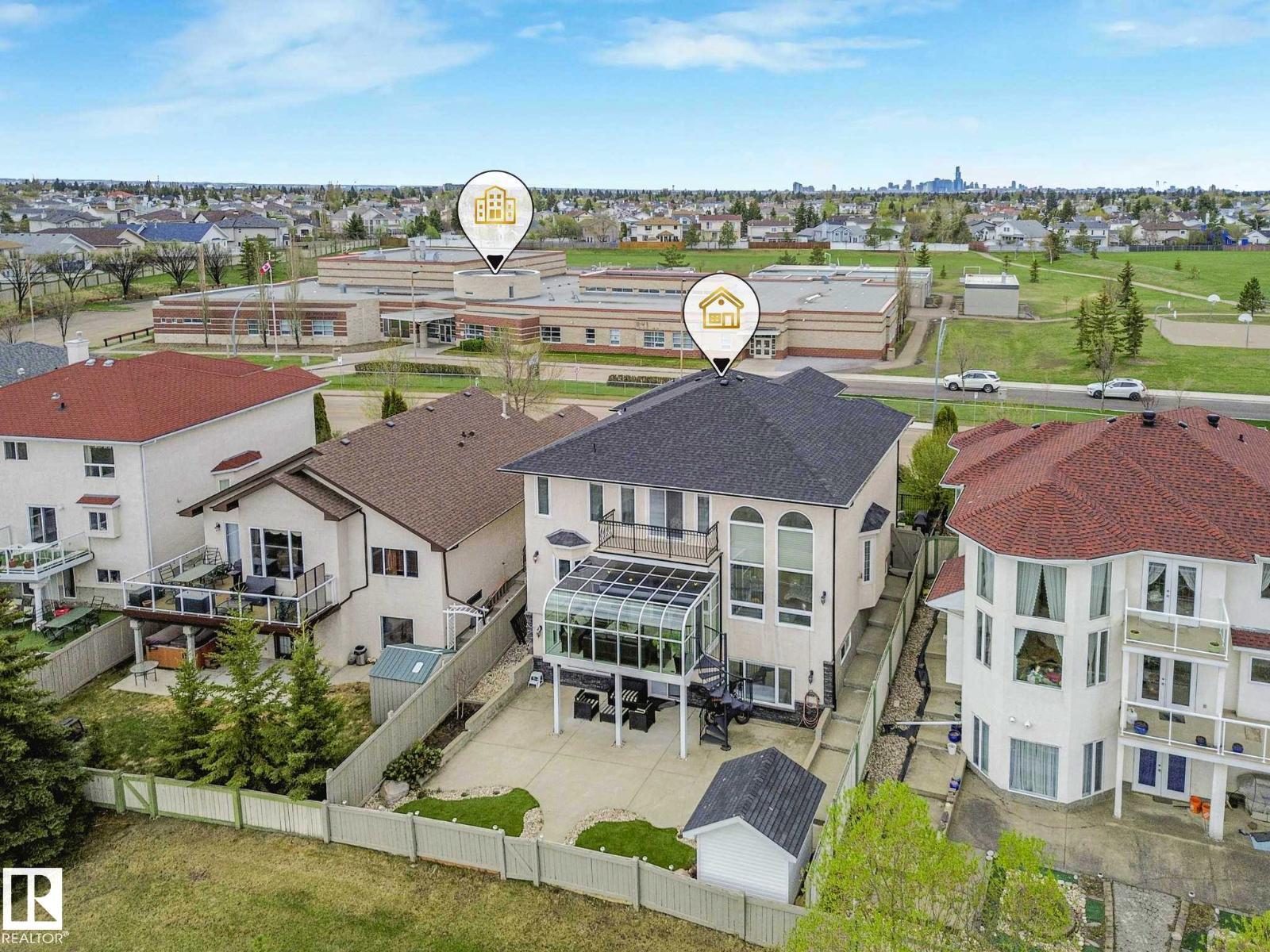 7516 161A Av Nw, Edmonton, AB - Outdoor