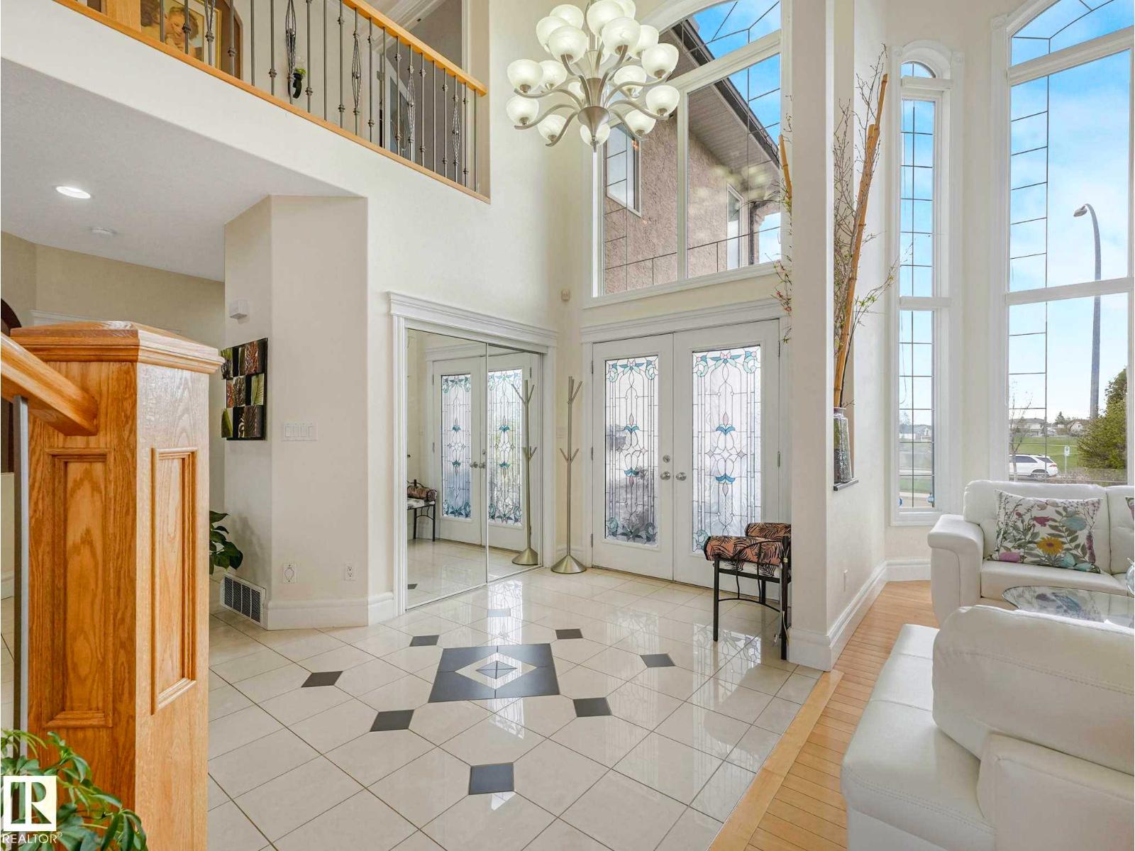 7516 161A Av Nw, Edmonton, AB - Indoor Photo Showing Other Room