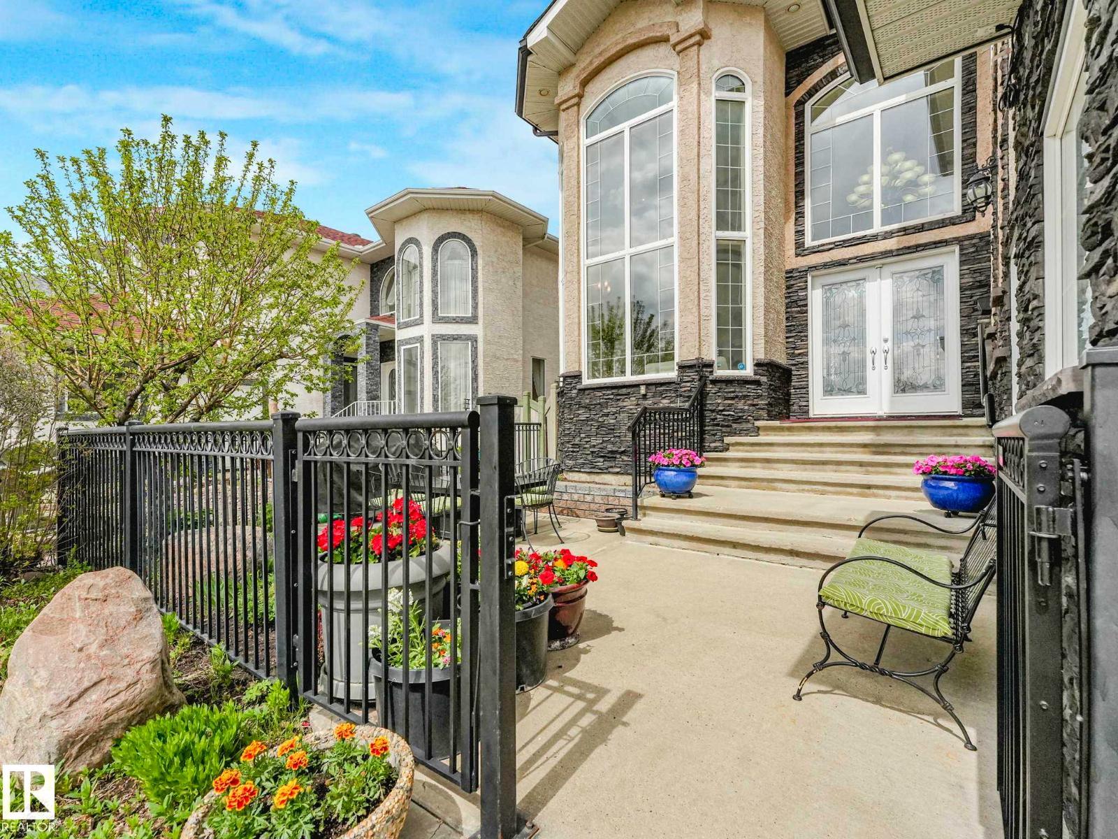 7516 161A Av Nw, Edmonton, AB - Outdoor