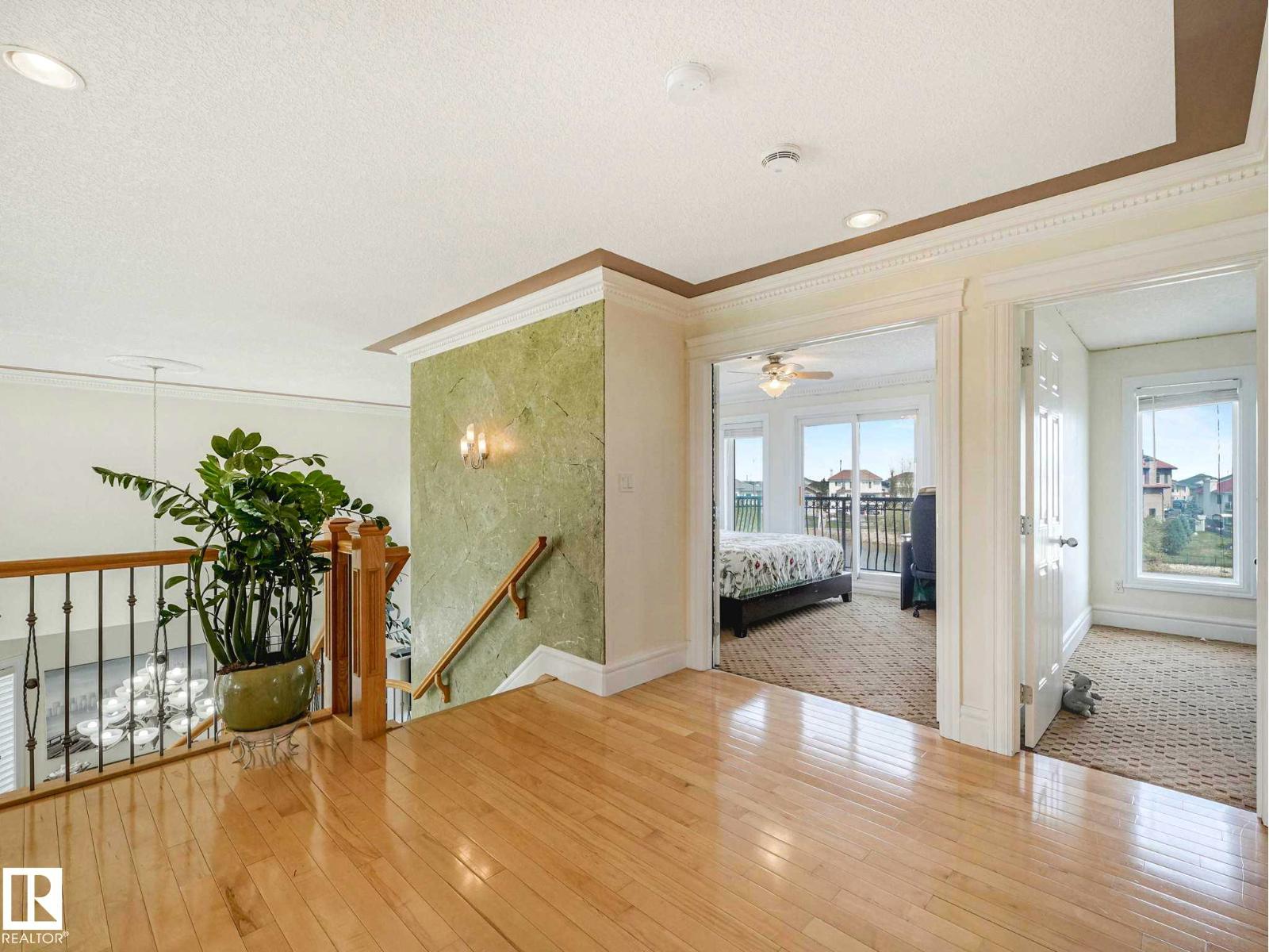 7516 161A Av Nw, Edmonton, AB - Indoor Photo Showing Other Room