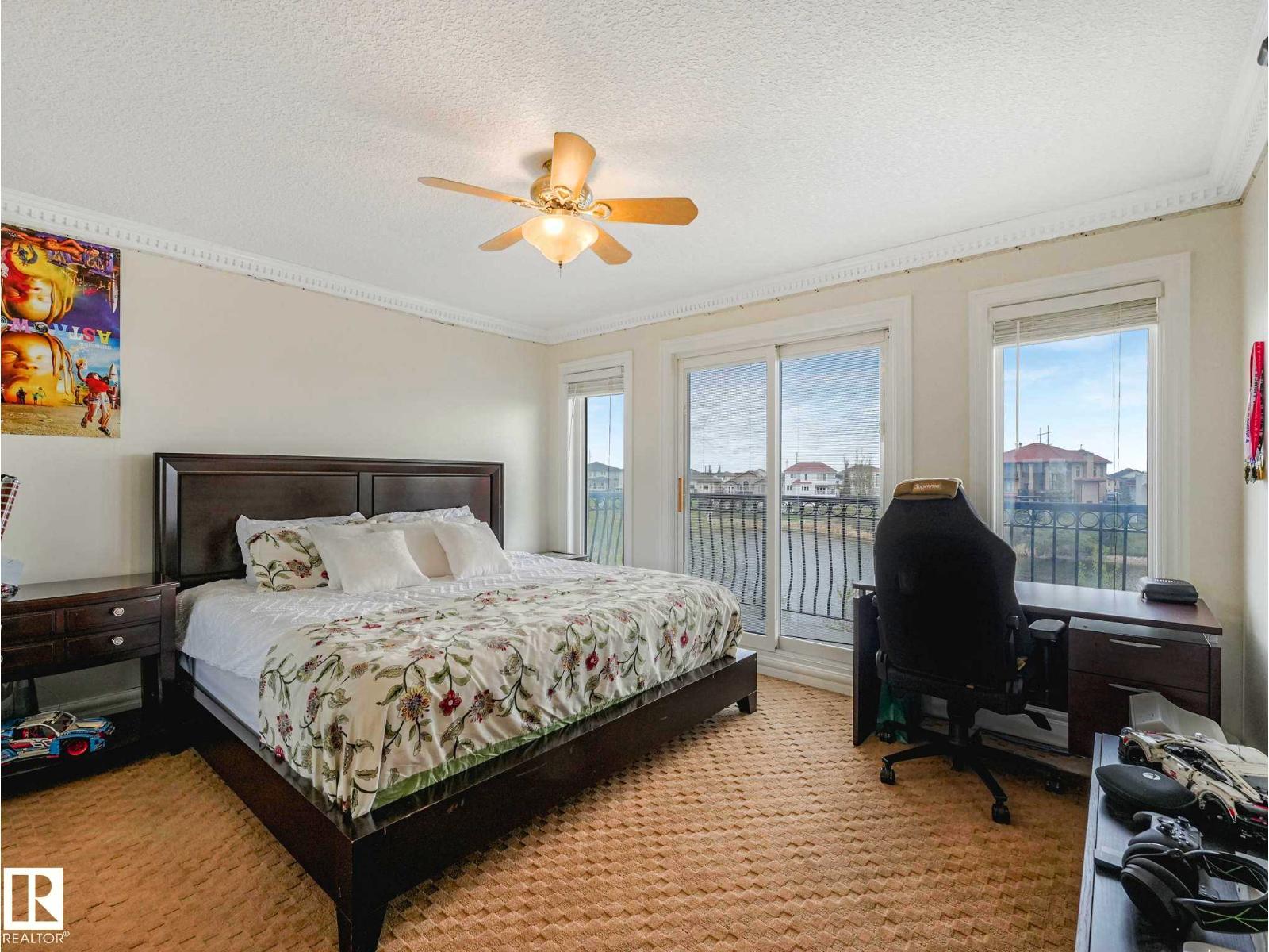 7516 161A Av Nw, Edmonton, AB - Indoor Photo Showing Bedroom