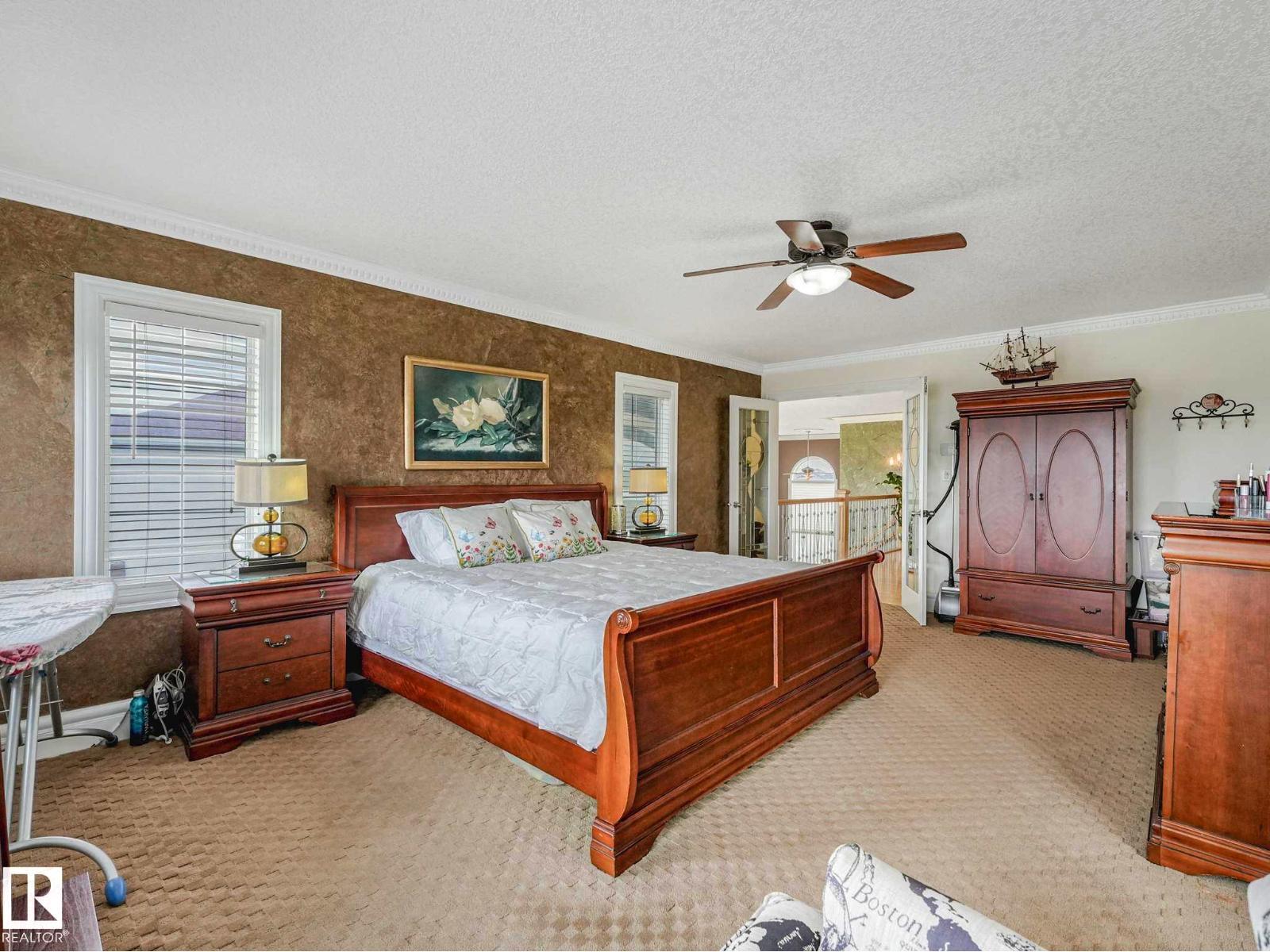 7516 161A Av Nw, Edmonton, AB - Indoor Photo Showing Bedroom