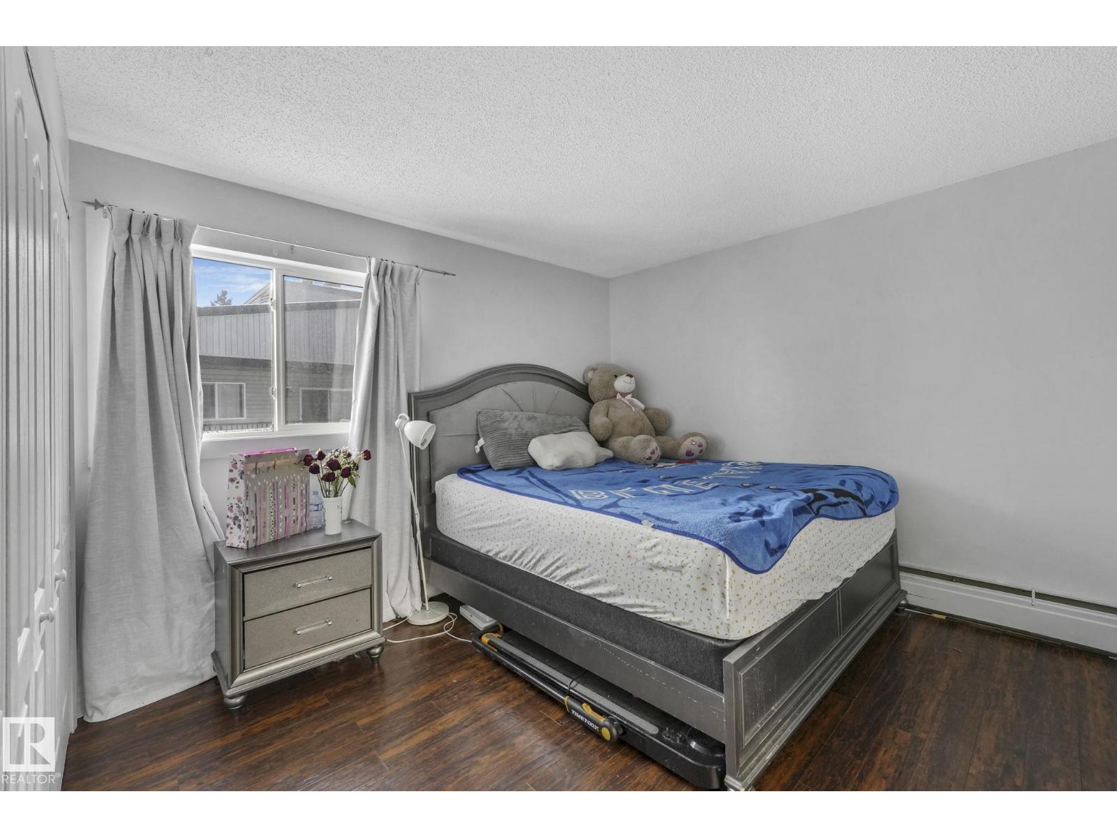 #A7 2808 116 St Nw, Edmonton, AB - Indoor Photo Showing Bedroom