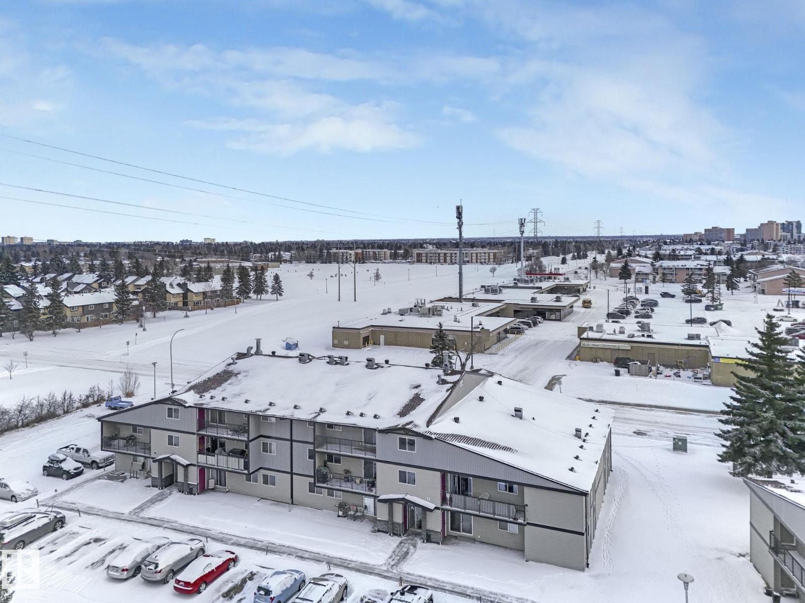 #A7 2808 116 St Nw, Edmonton, AB - Outdoor With View