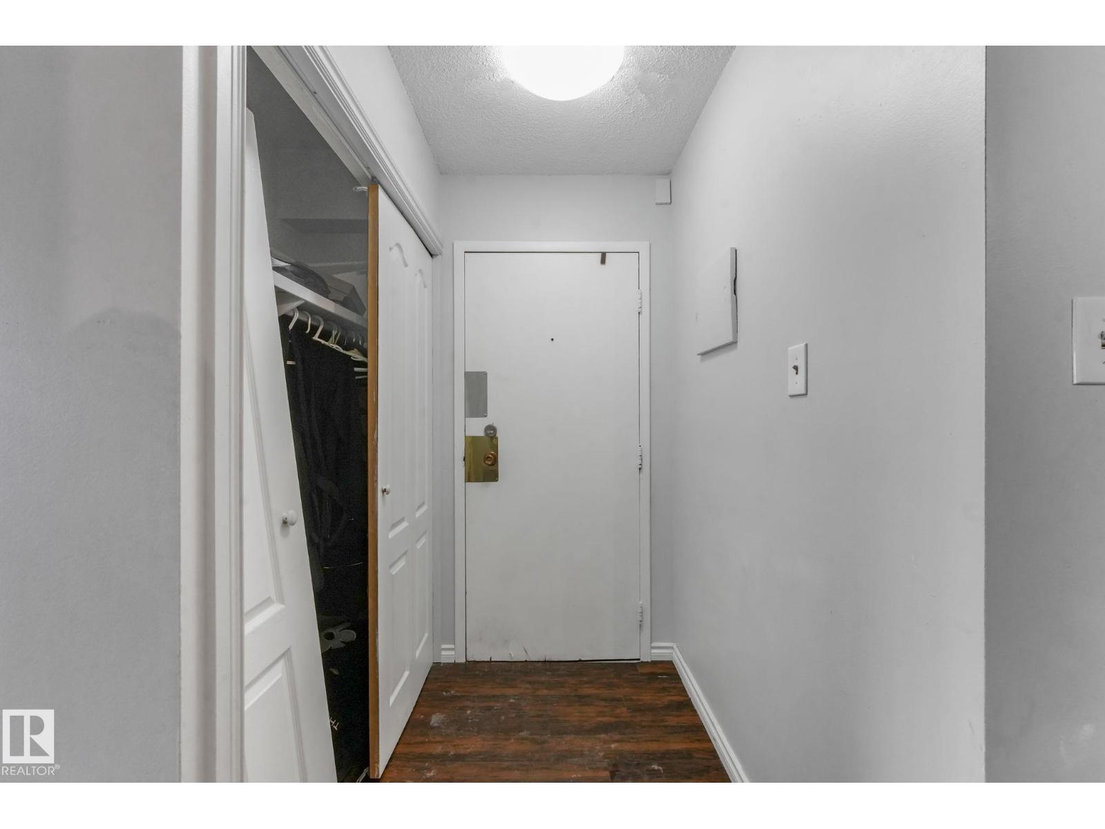 #A7 2808 116 St Nw, Edmonton, AB - Indoor Photo Showing Other Room
