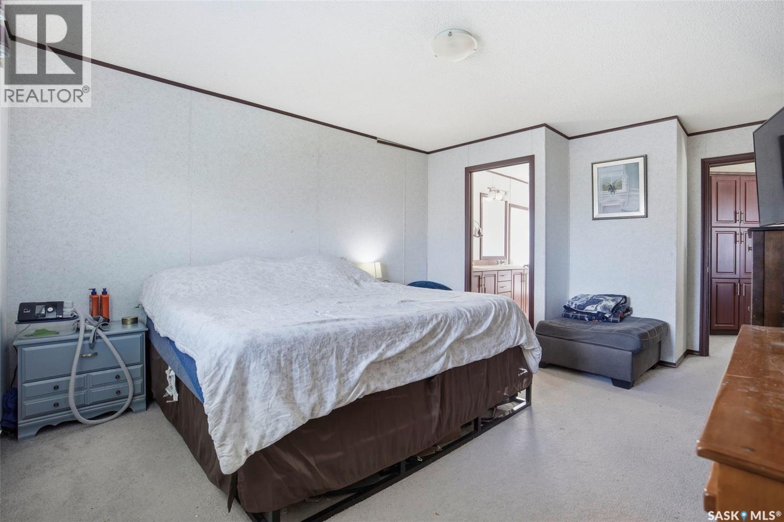 533 3Rd Avenue, Young, SK - Indoor Photo Showing Bedroom