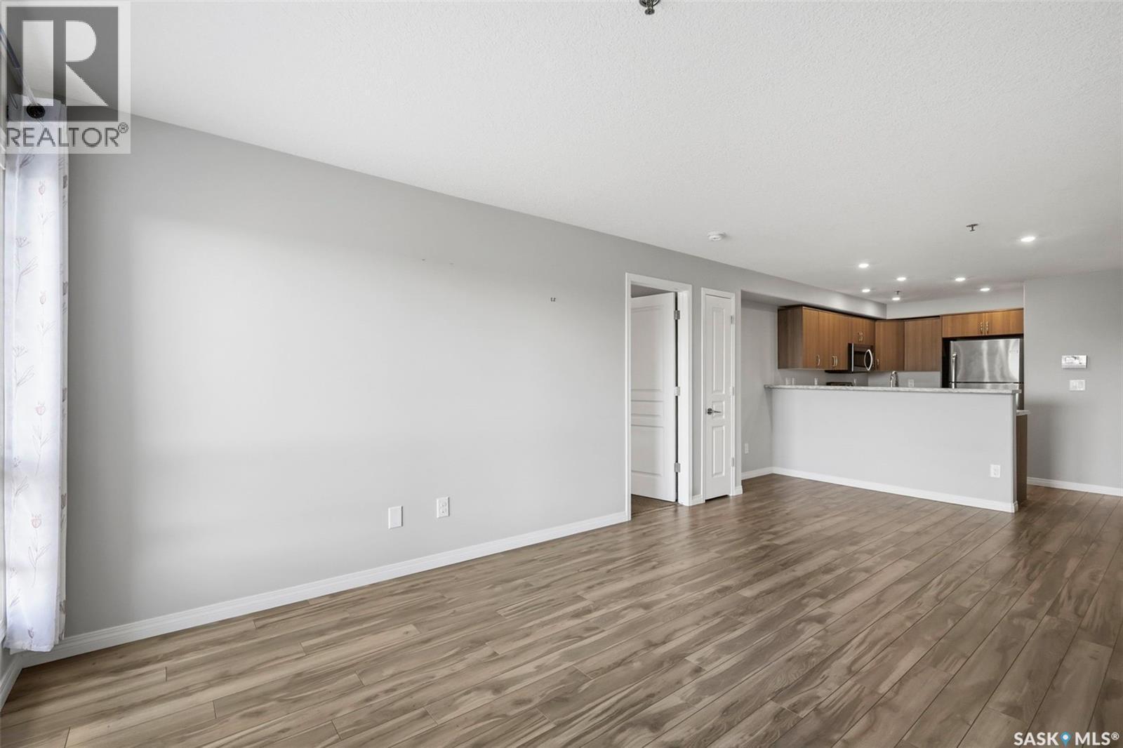 209 915 Kristjanson Road, Saskatoon, SK - Indoor Photo Showing Kitchen