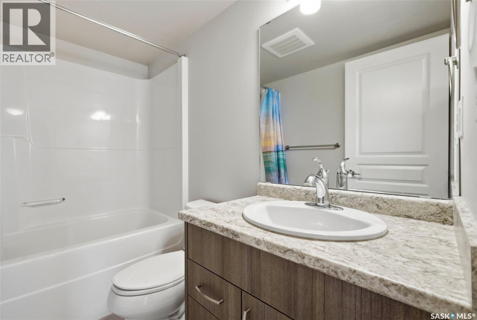 209 915 Kristjanson Road, Saskatoon, SK - Indoor Photo Showing Bathroom