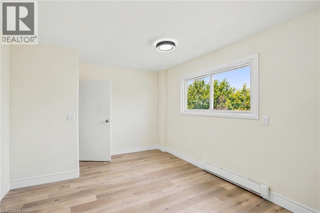 65 Mount Albion Road Unit# 4, Hamilton, ON - Indoor Photo Showing Other Room