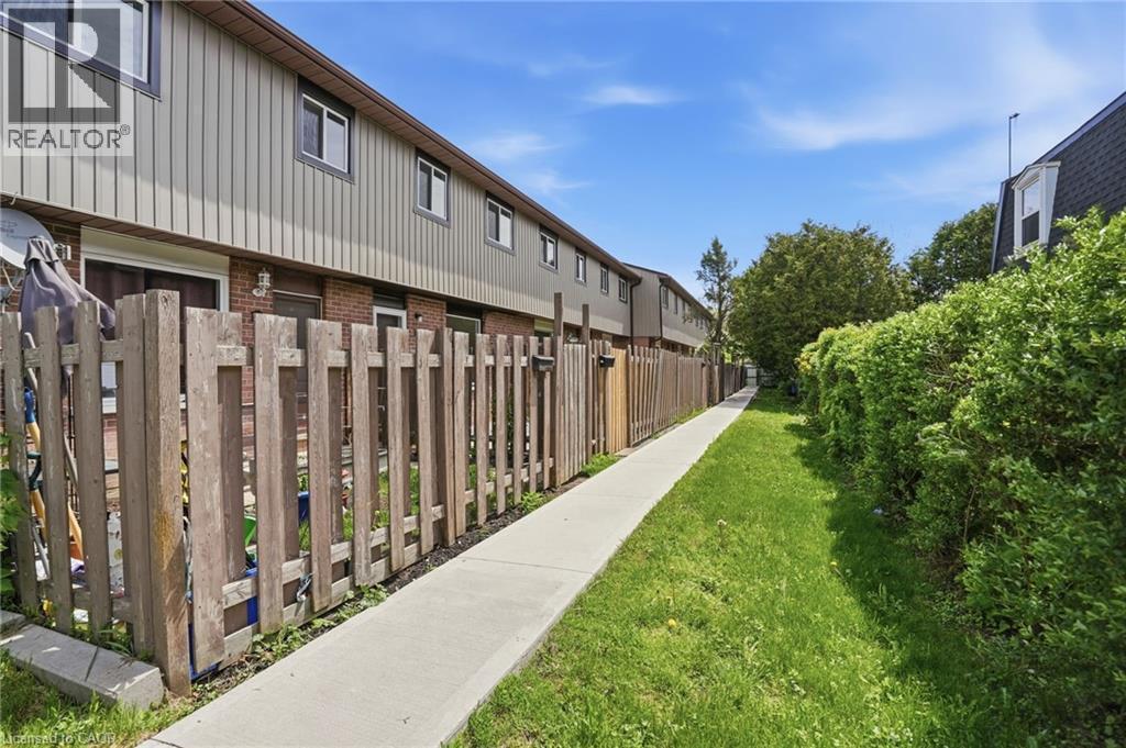 65 Mount Albion Road Unit# 4, Hamilton, ON - Outdoor