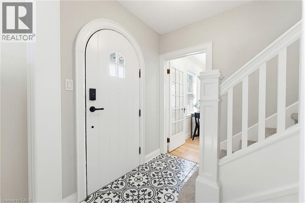45 Middleton Street, Cambridge, ON - Indoor Photo Showing Other Room
