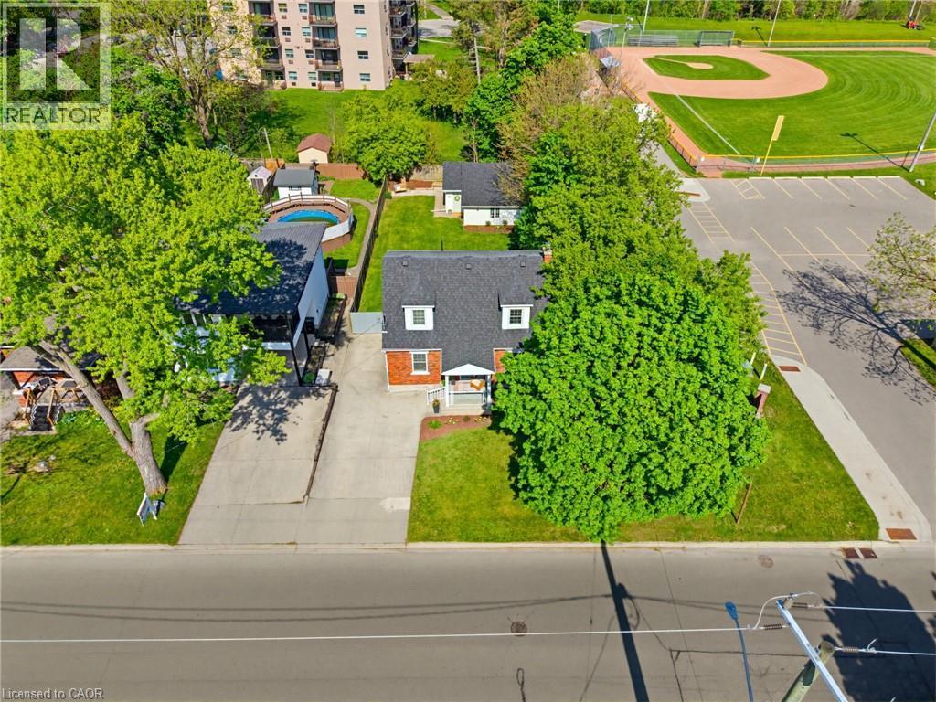 45 Middleton Street, Cambridge, ON - Outdoor