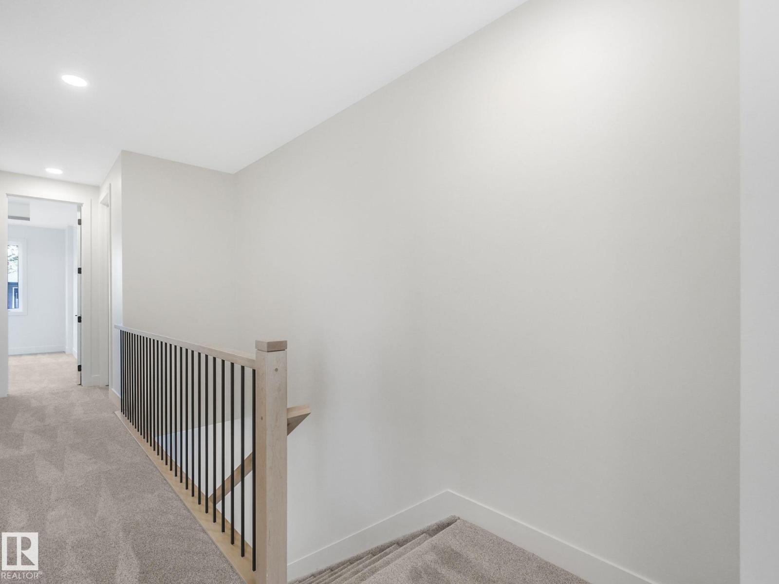 10963 129 St Nw, Edmonton, AB - Indoor Photo Showing Other Room