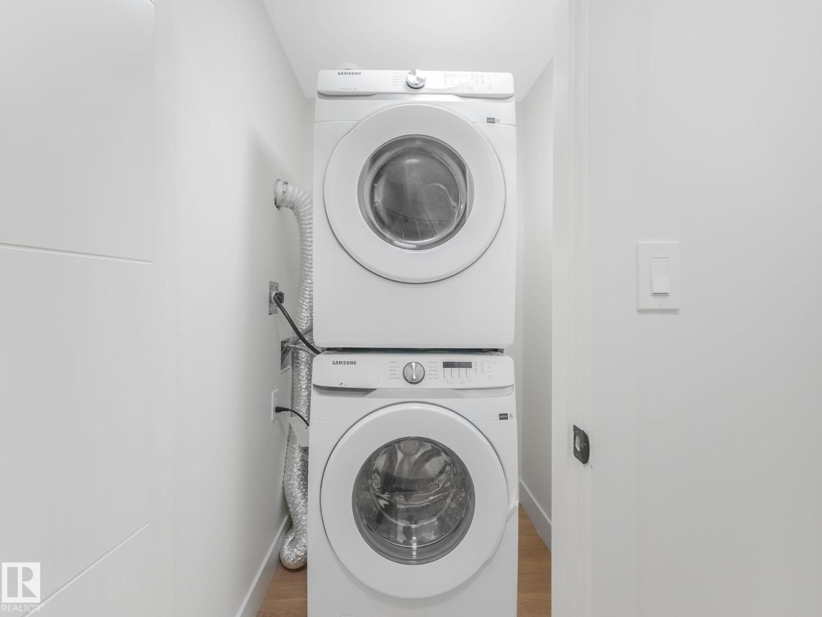 10963 129 St Nw, Edmonton, AB - Indoor Photo Showing Laundry Room