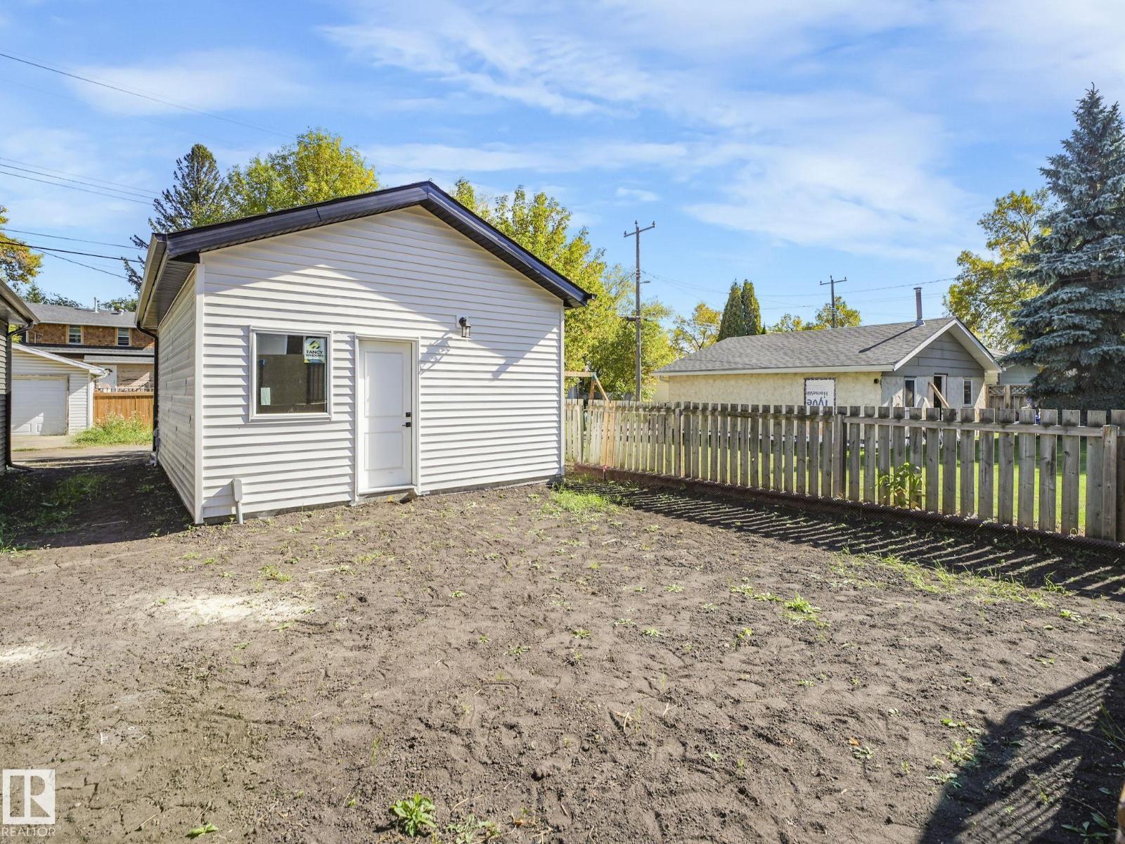 10963 129 St Nw, Edmonton, AB - Outdoor