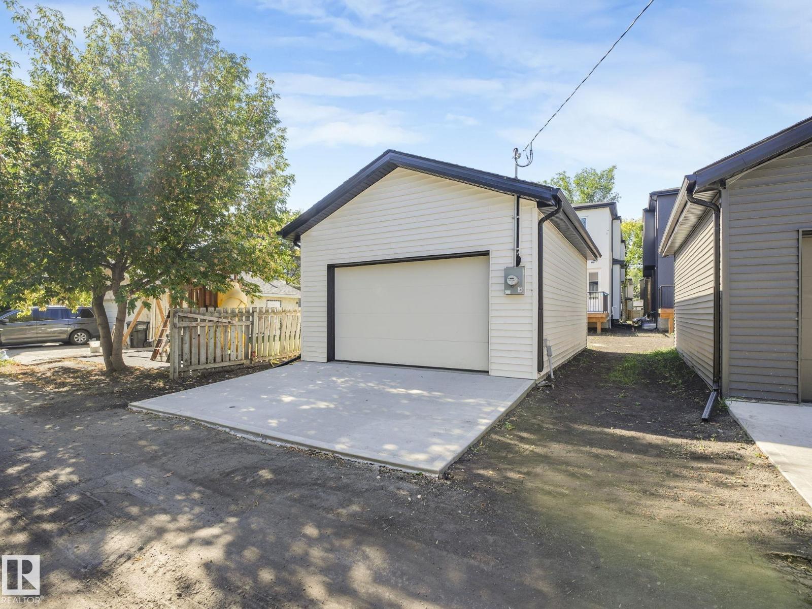 10963 129 St Nw, Edmonton, AB - Outdoor