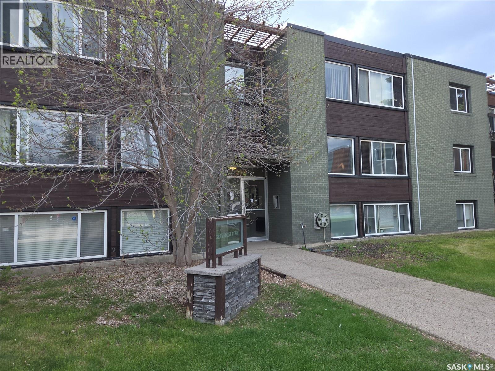 22 208 Lindsay Place, Saskatoon, SK - Outdoor