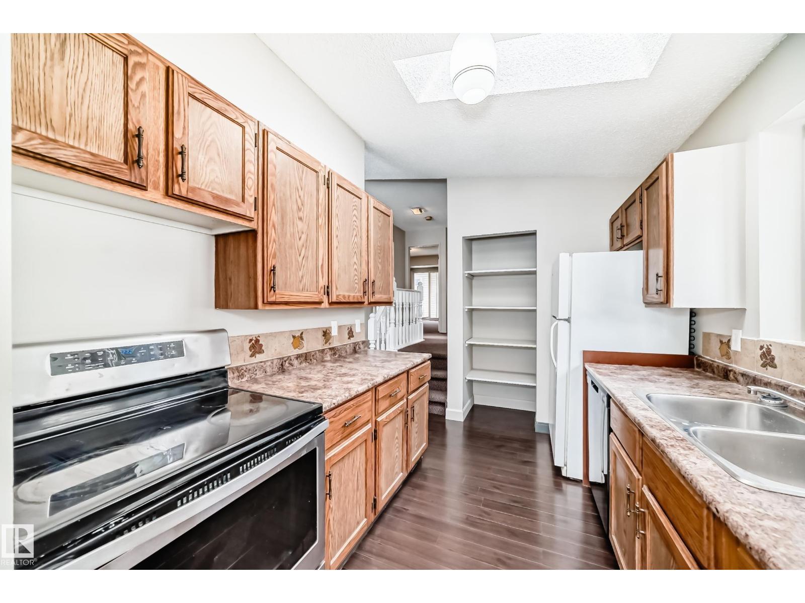 8516 190 St Nw, Edmonton, AB - Indoor Photo Showing Kitchen With Double Sink