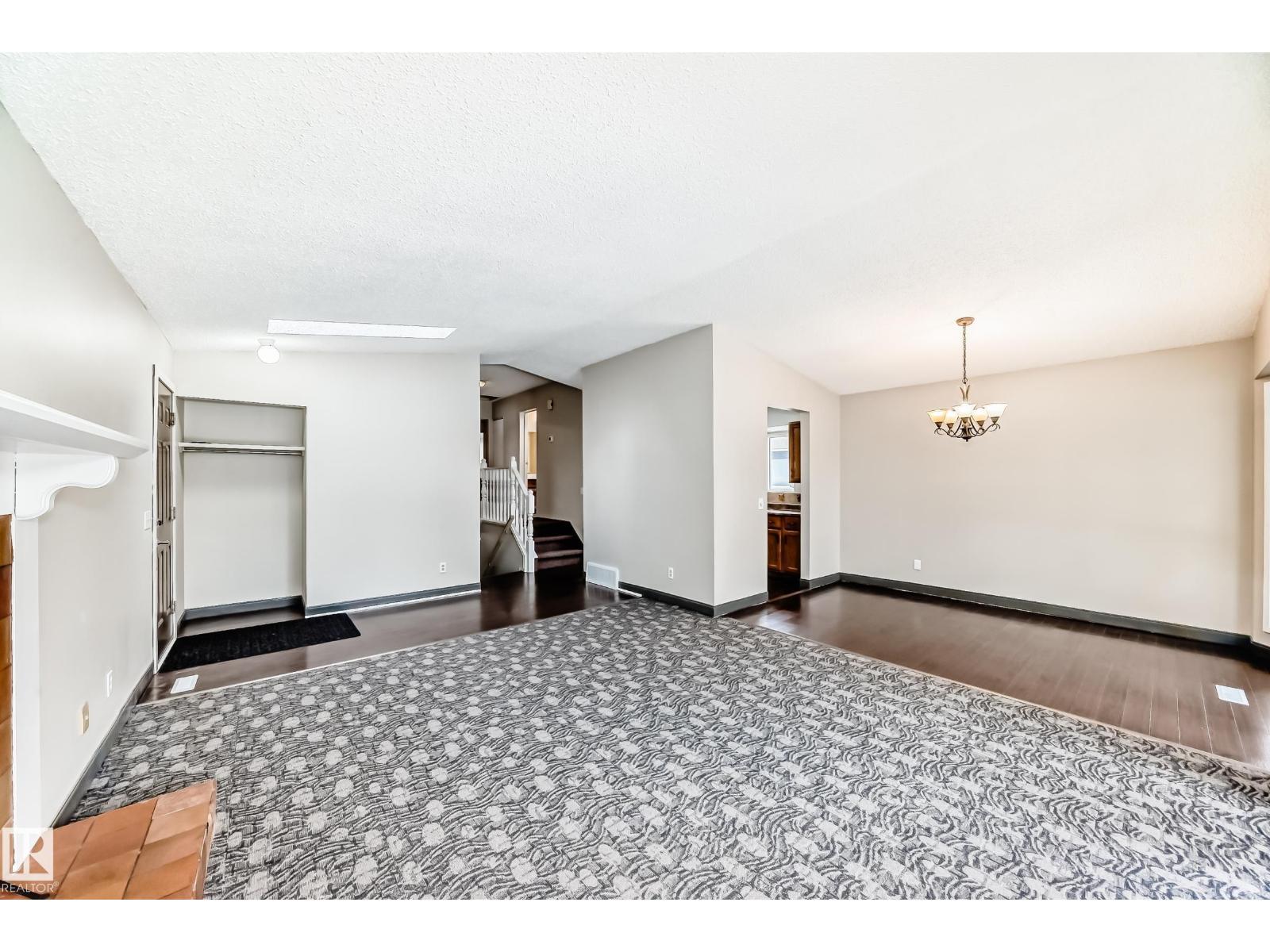 8516 190 St Nw, Edmonton, AB - Indoor Photo Showing Other Room