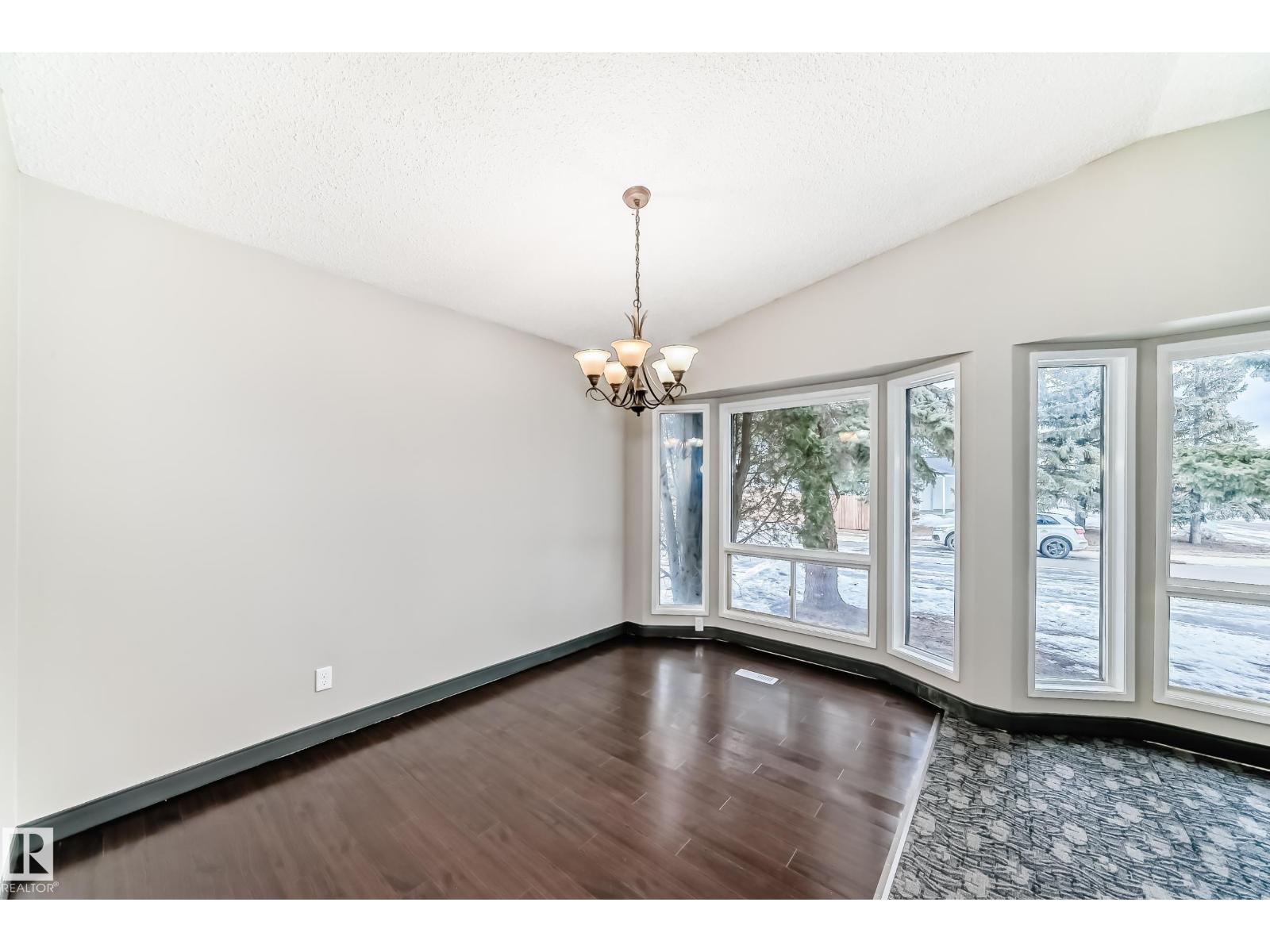8516 190 St Nw, Edmonton, AB - Indoor Photo Showing Other Room