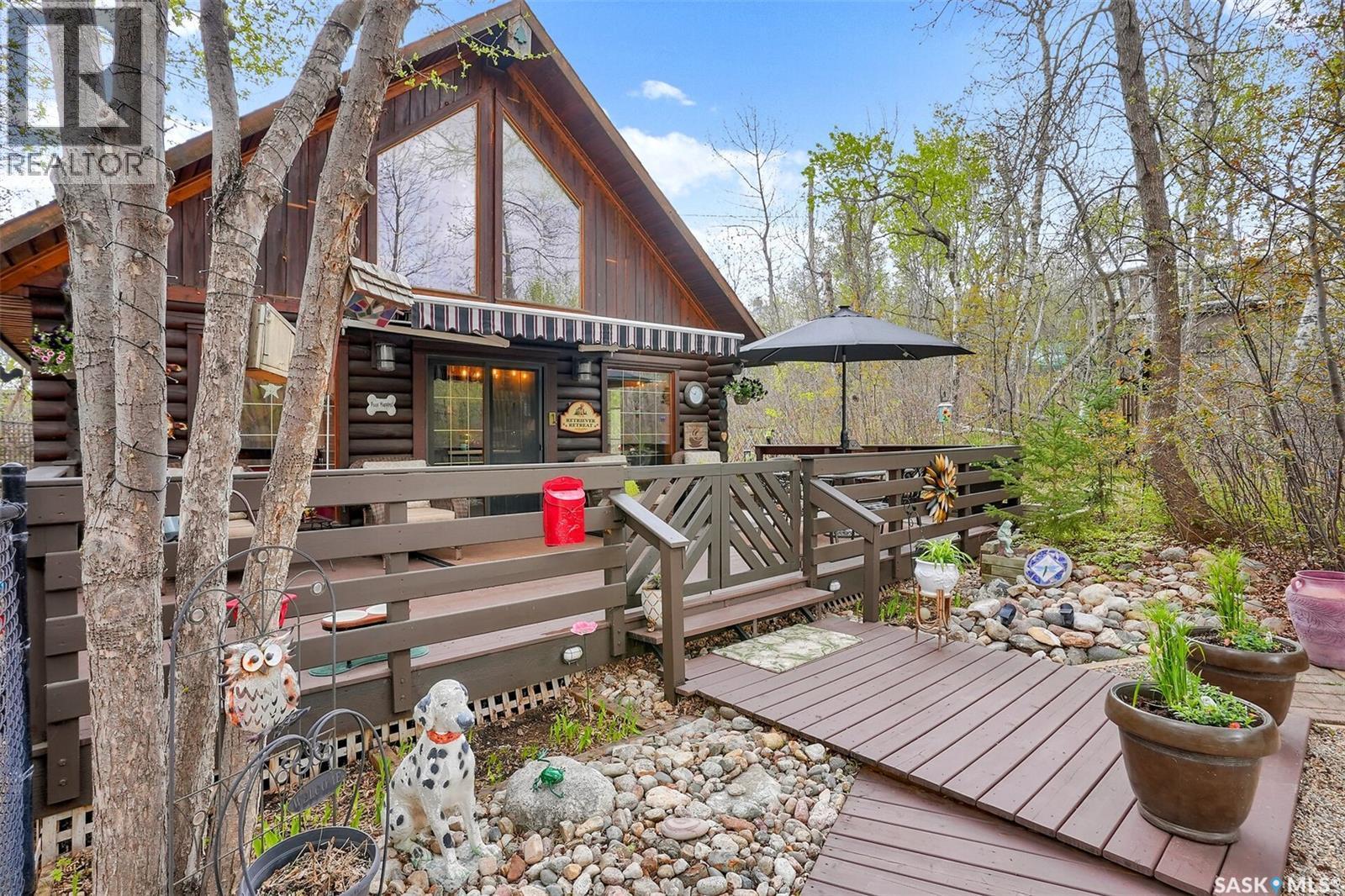 109 Shaw Drive, Regina Beach, SK - Outdoor With Deck Patio Veranda