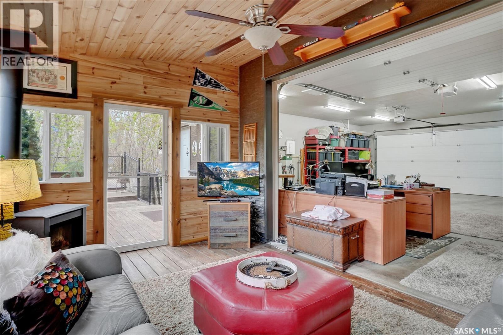 109 Shaw Drive, Regina Beach, SK - Indoor