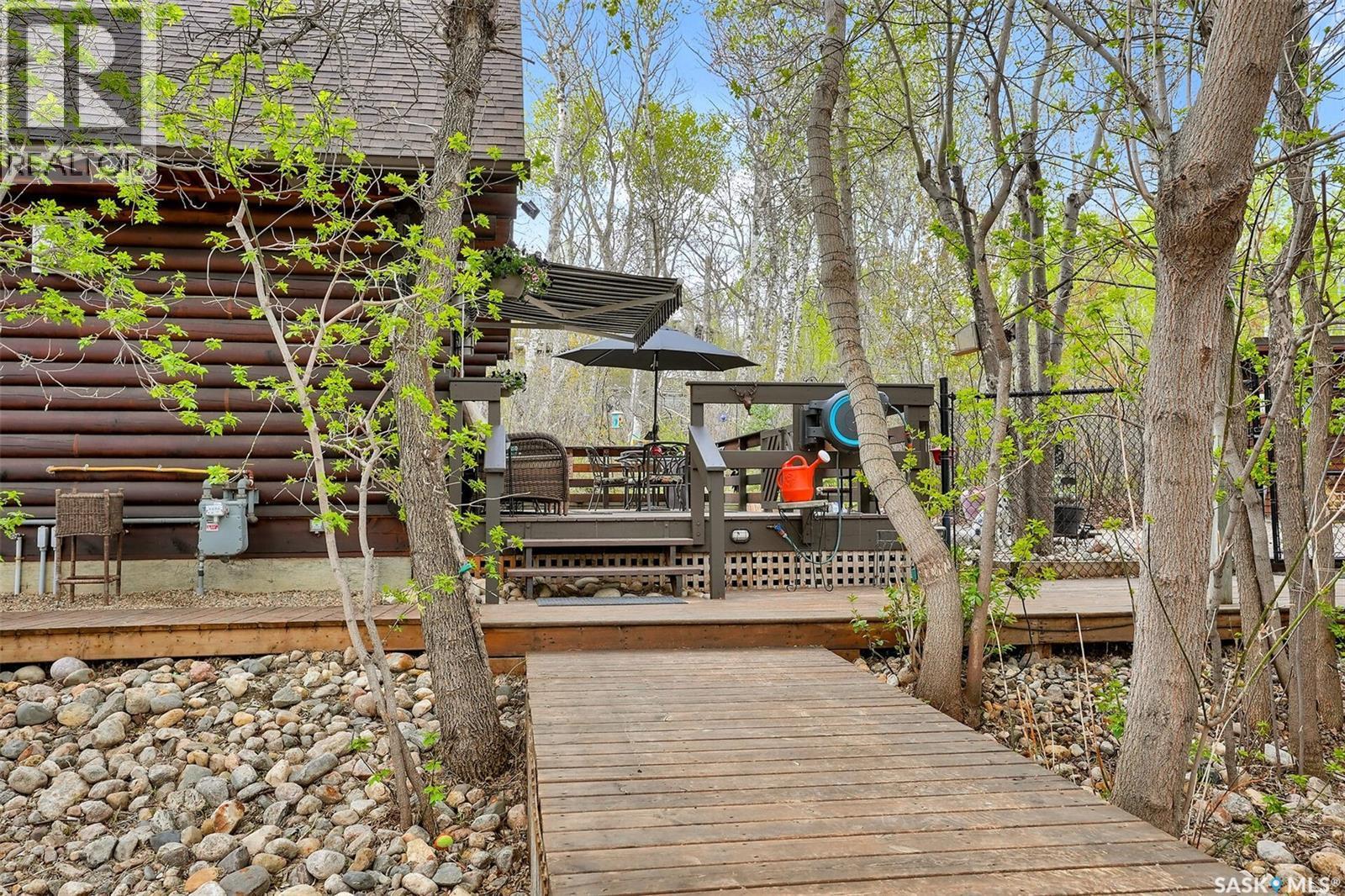 109 Shaw Drive, Regina Beach, SK - Outdoor With Deck Patio Veranda