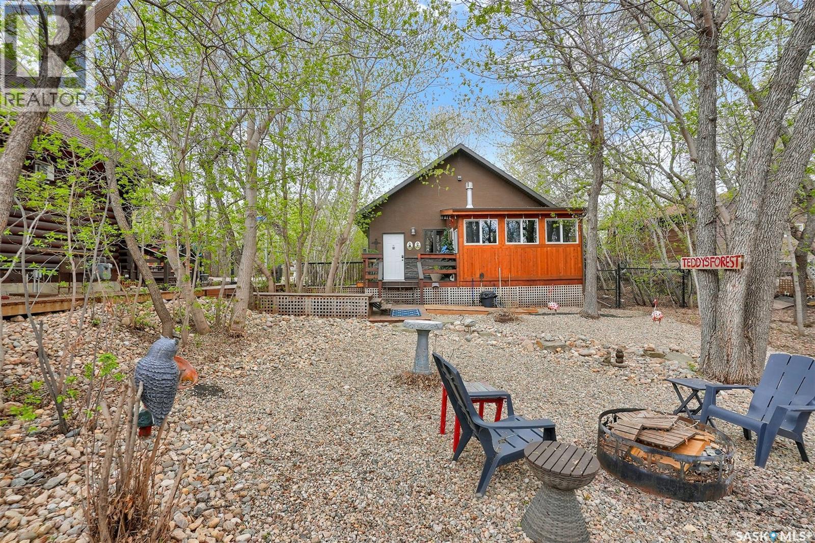 109 Shaw Drive, Regina Beach, SK - Outdoor With Deck Patio Veranda