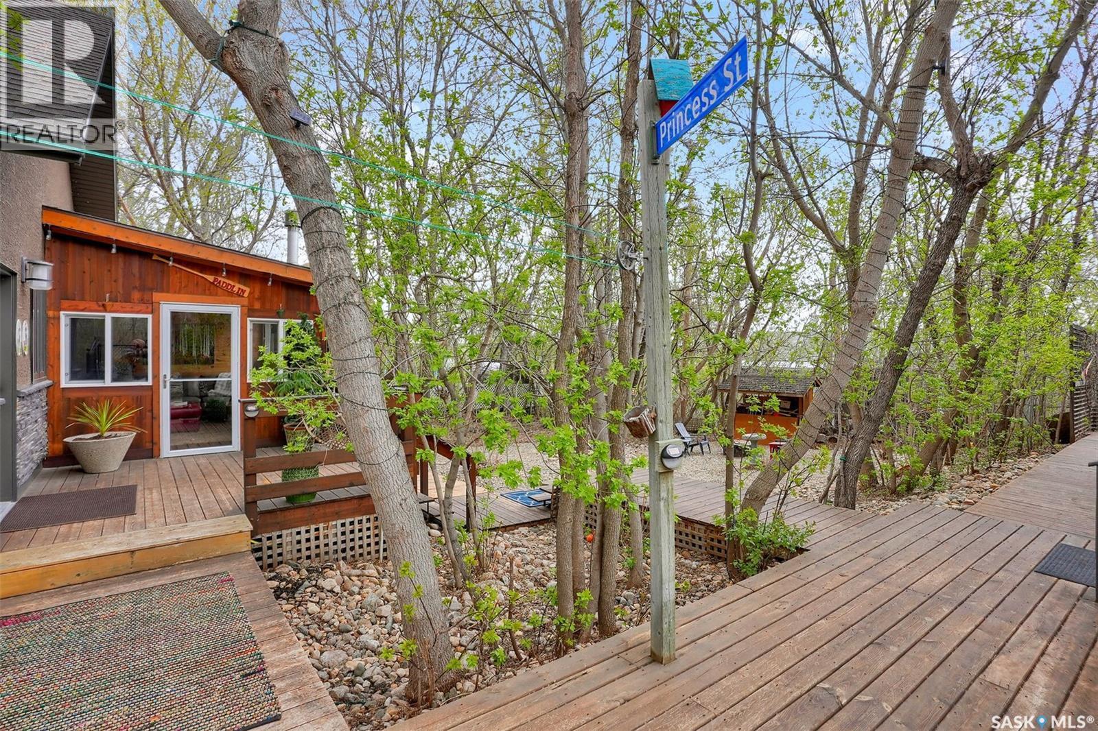 109 Shaw Drive, Regina Beach, SK - Outdoor With Deck Patio Veranda