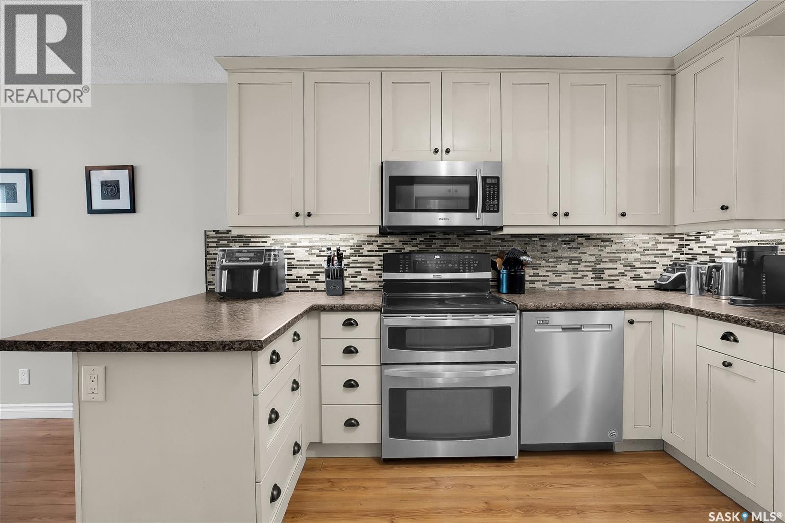 5 Leyden Crescent, Saskatoon, SK - Indoor Photo Showing Kitchen