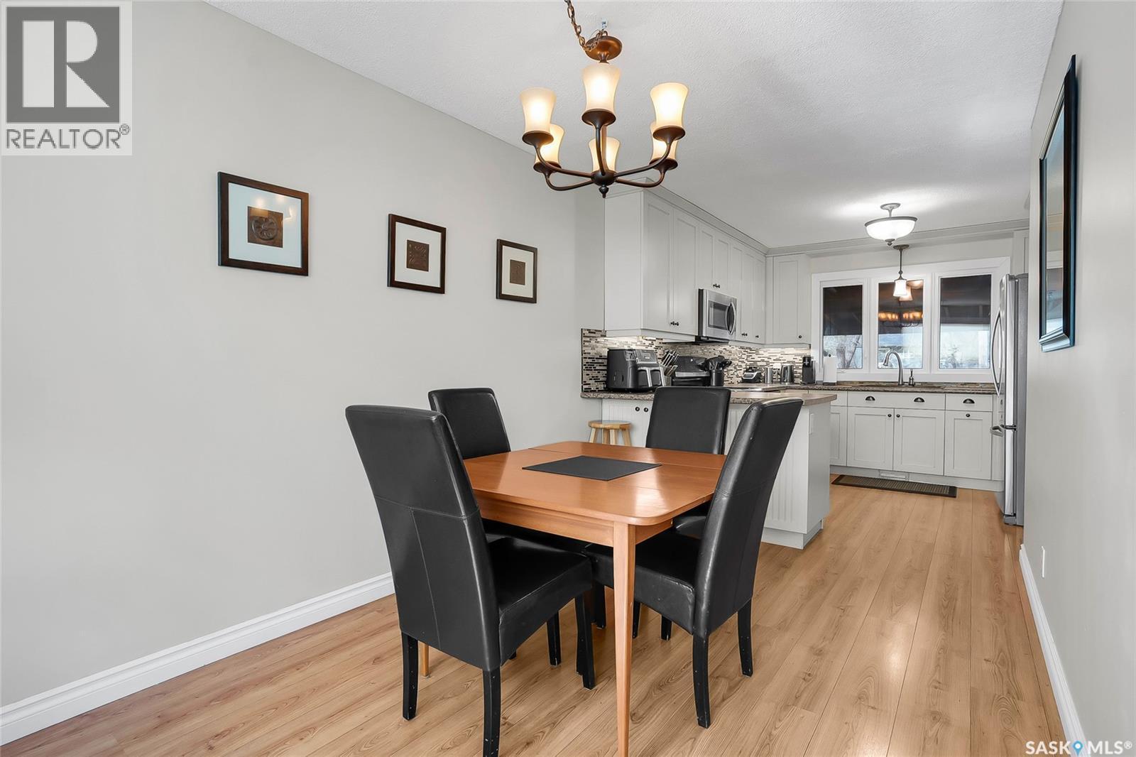 5 Leyden Crescent, Saskatoon, SK - Indoor Photo Showing Dining Room