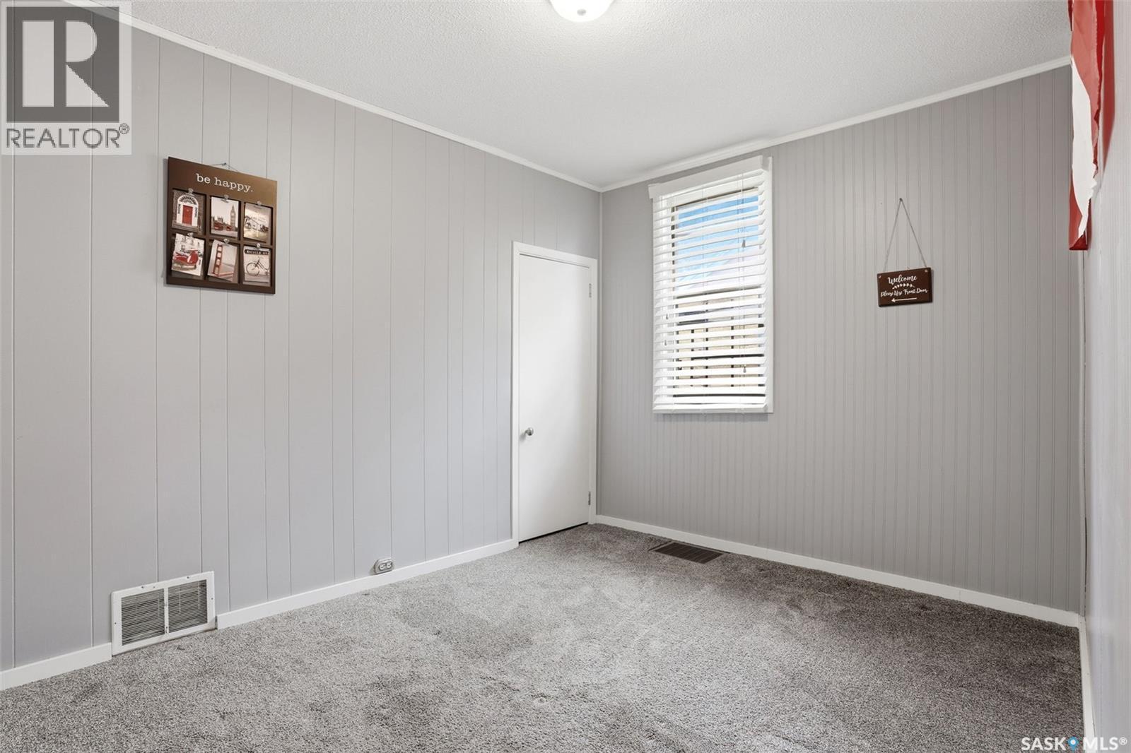 2249 Atkinson Street, Regina, SK - Indoor Photo Showing Other Room