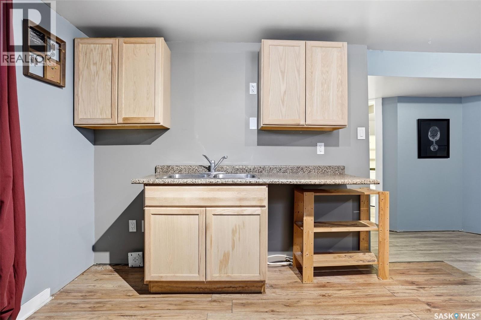 2249 Atkinson Street, Regina, SK - Indoor