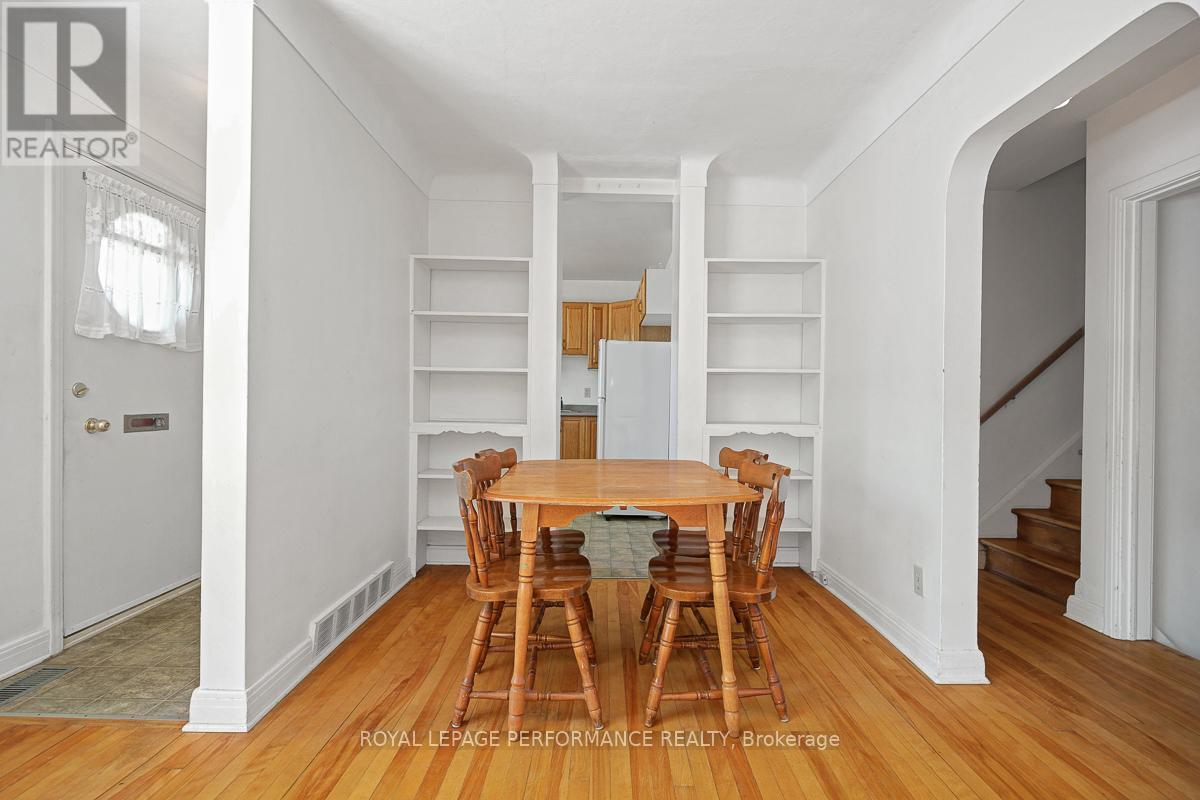 535 Dunbrack Street, Ottawa, ON - Indoor