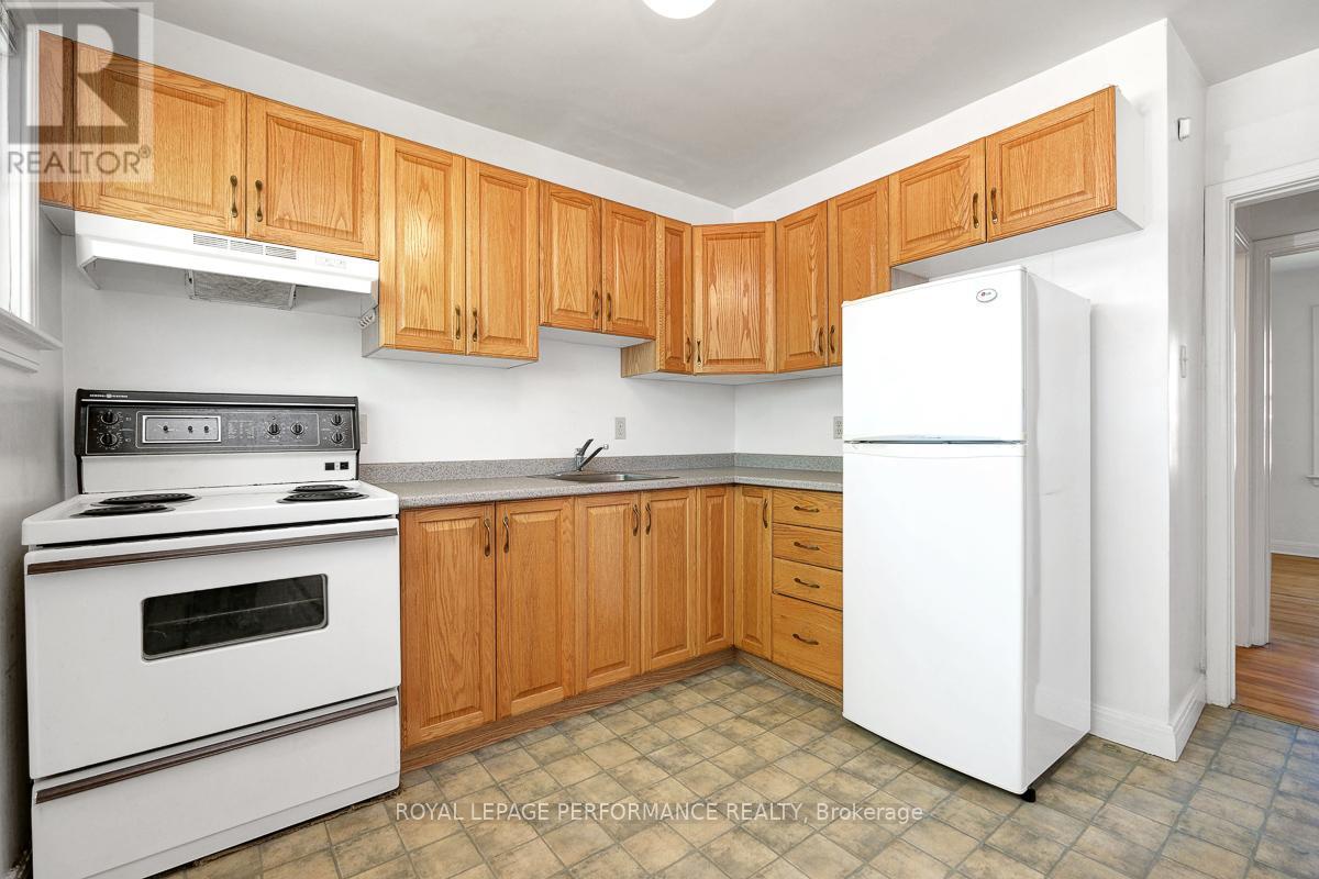 535 Dunbrack Street, Ottawa, ON - Indoor Photo Showing Kitchen