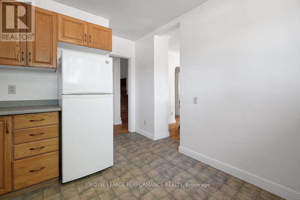 535 Dunbrack Street, Ottawa, ON - Indoor Photo Showing Kitchen