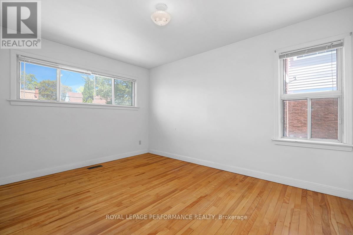 535 Dunbrack Street, Ottawa, ON - Indoor Photo Showing Other Room