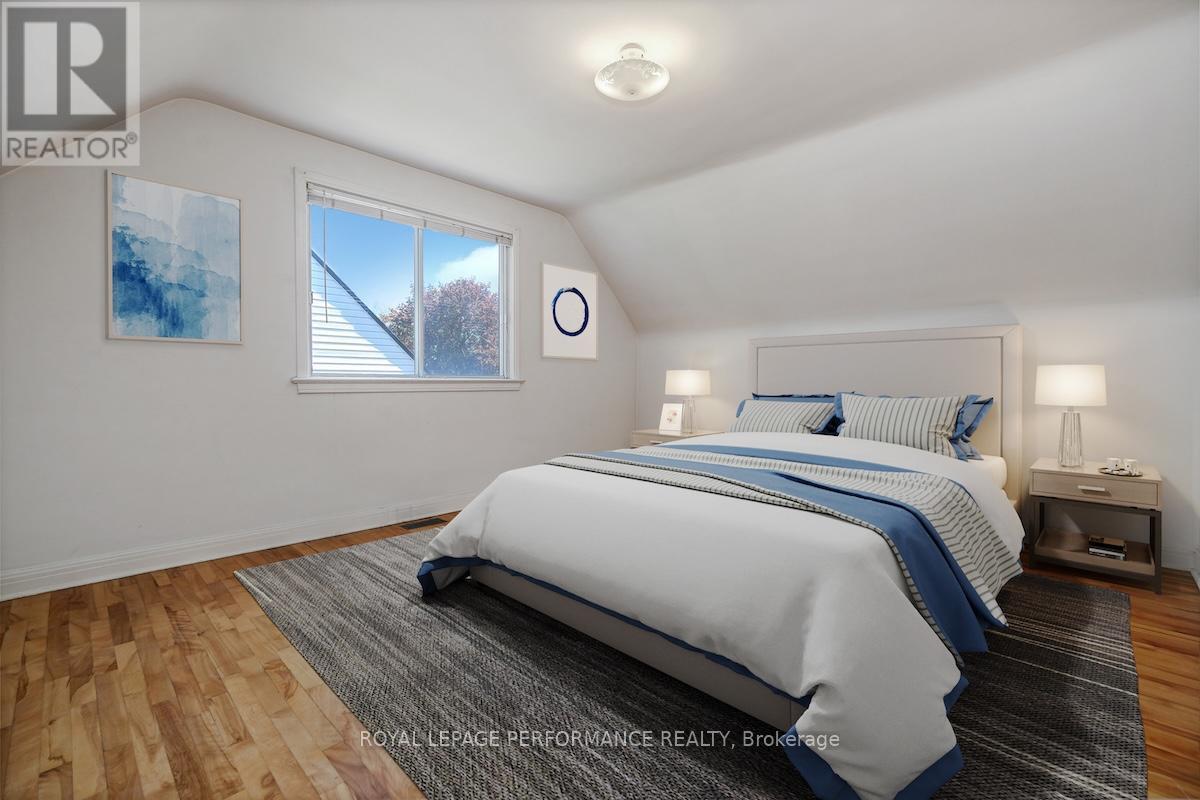 535 Dunbrack Street, Ottawa, ON - Indoor Photo Showing Bedroom