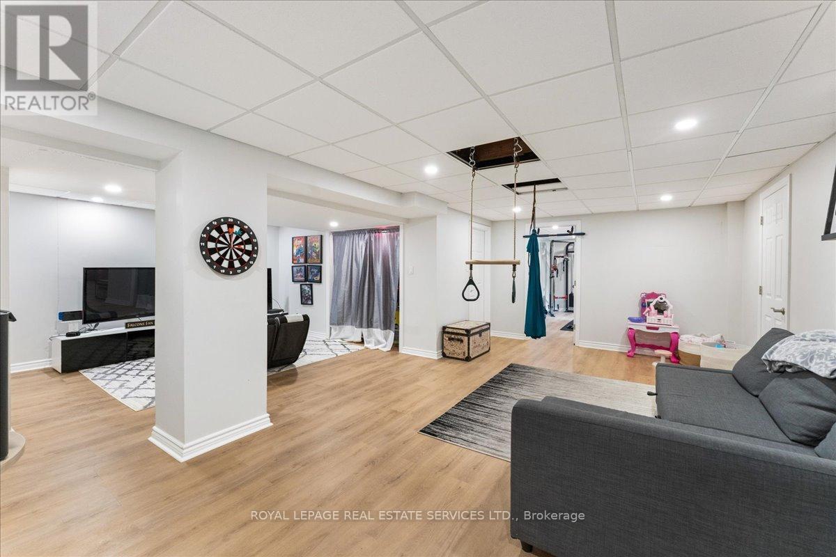 251 Aldercrest Avenue, Hamilton, ON - Indoor