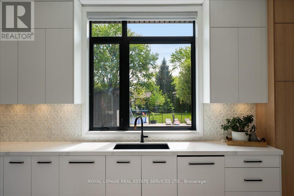 251 Aldercrest Avenue, Hamilton, ON - Indoor