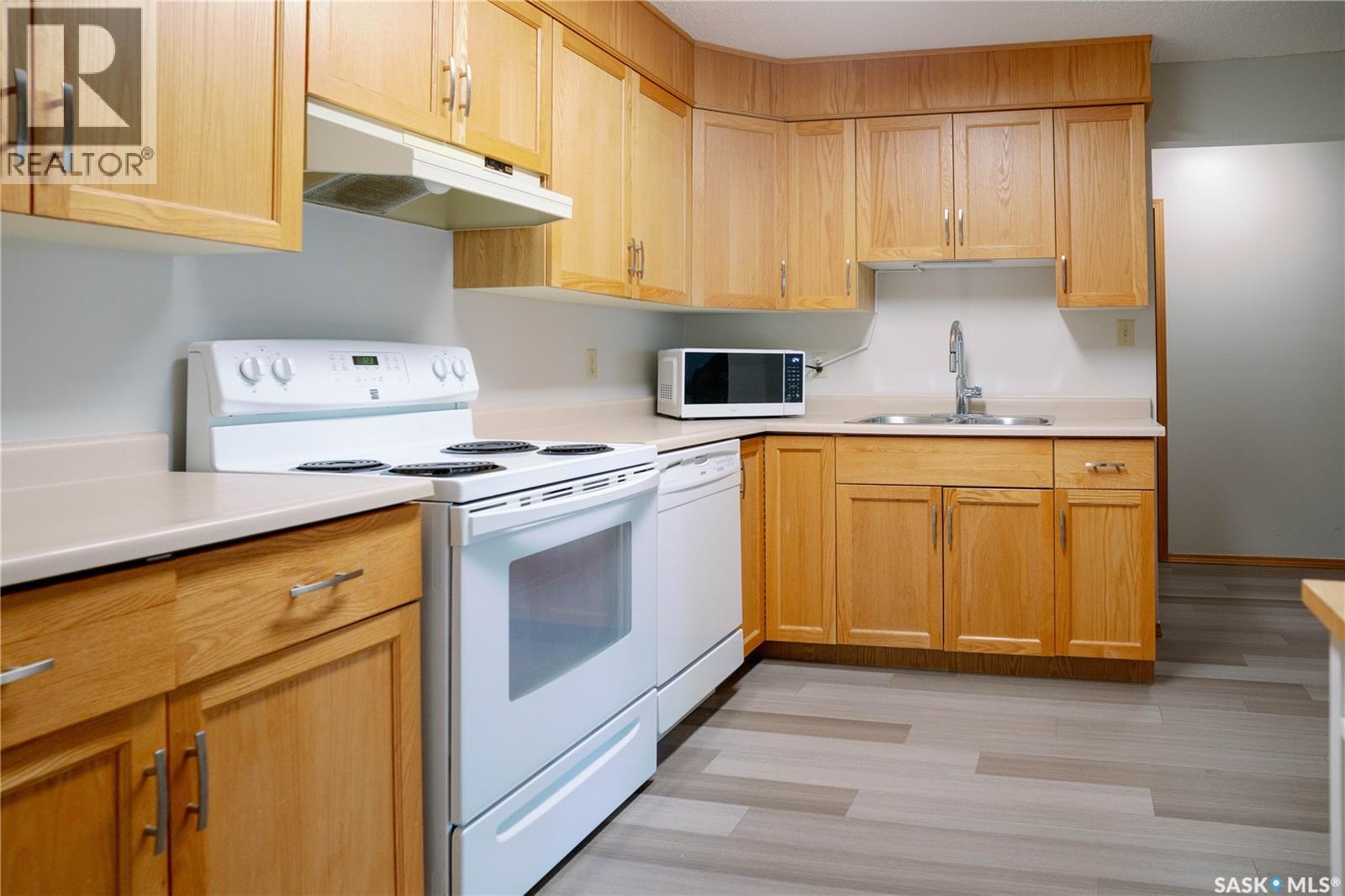 205 921 Main Street, Saskatoon, SK