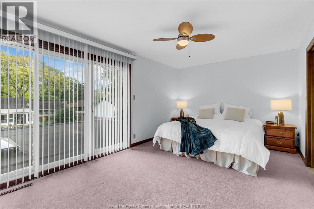 719 Champlain Drive, Windsor, ON - Indoor Photo Showing Bedroom
